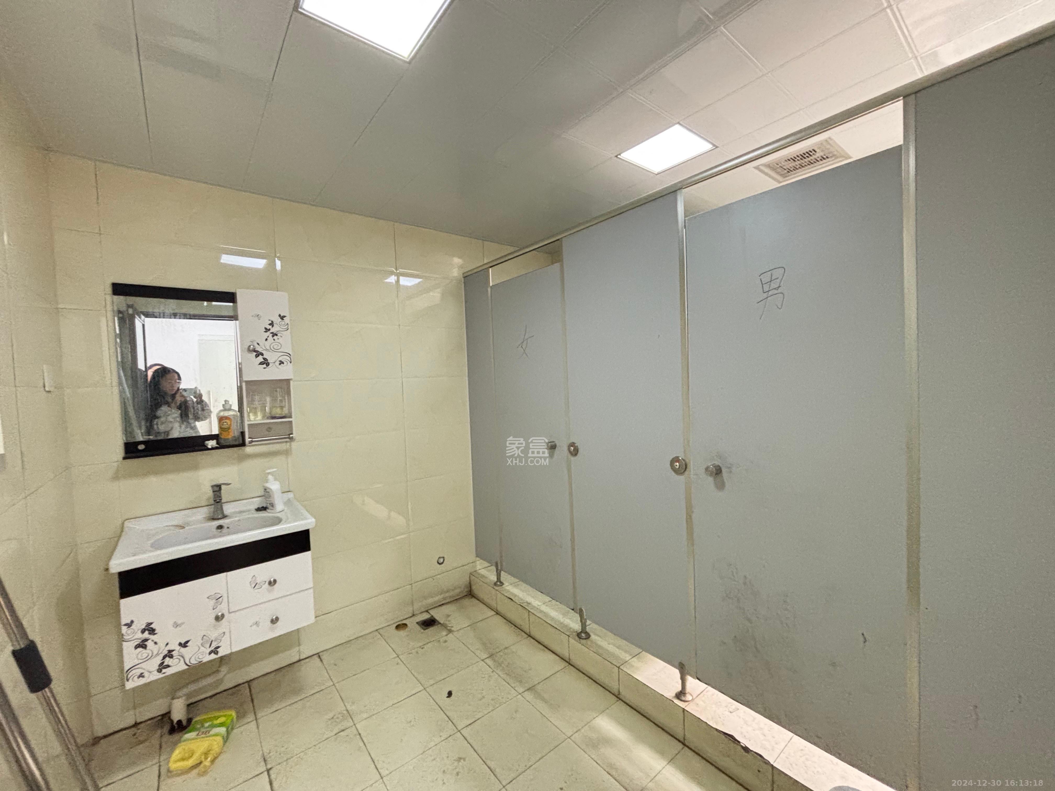 金房奥斯卡   195.0㎡      8500.0元/月室内图