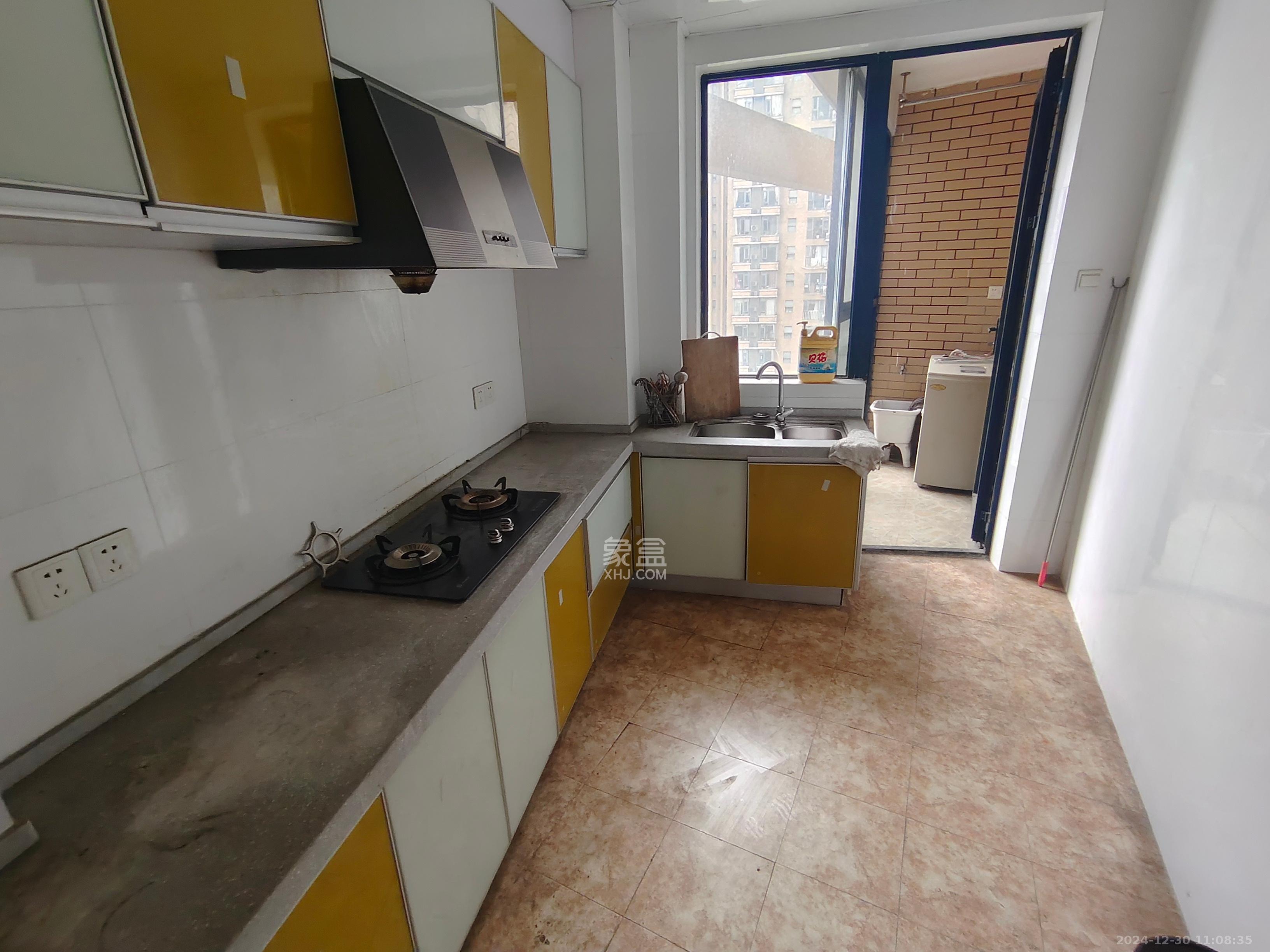 北京御园一二期(国泰嘉园) 1室2厅2卫 2300.0元/月 北京御园一二期(国泰嘉园) 1室2厅2卫 2300.0元/月室内图