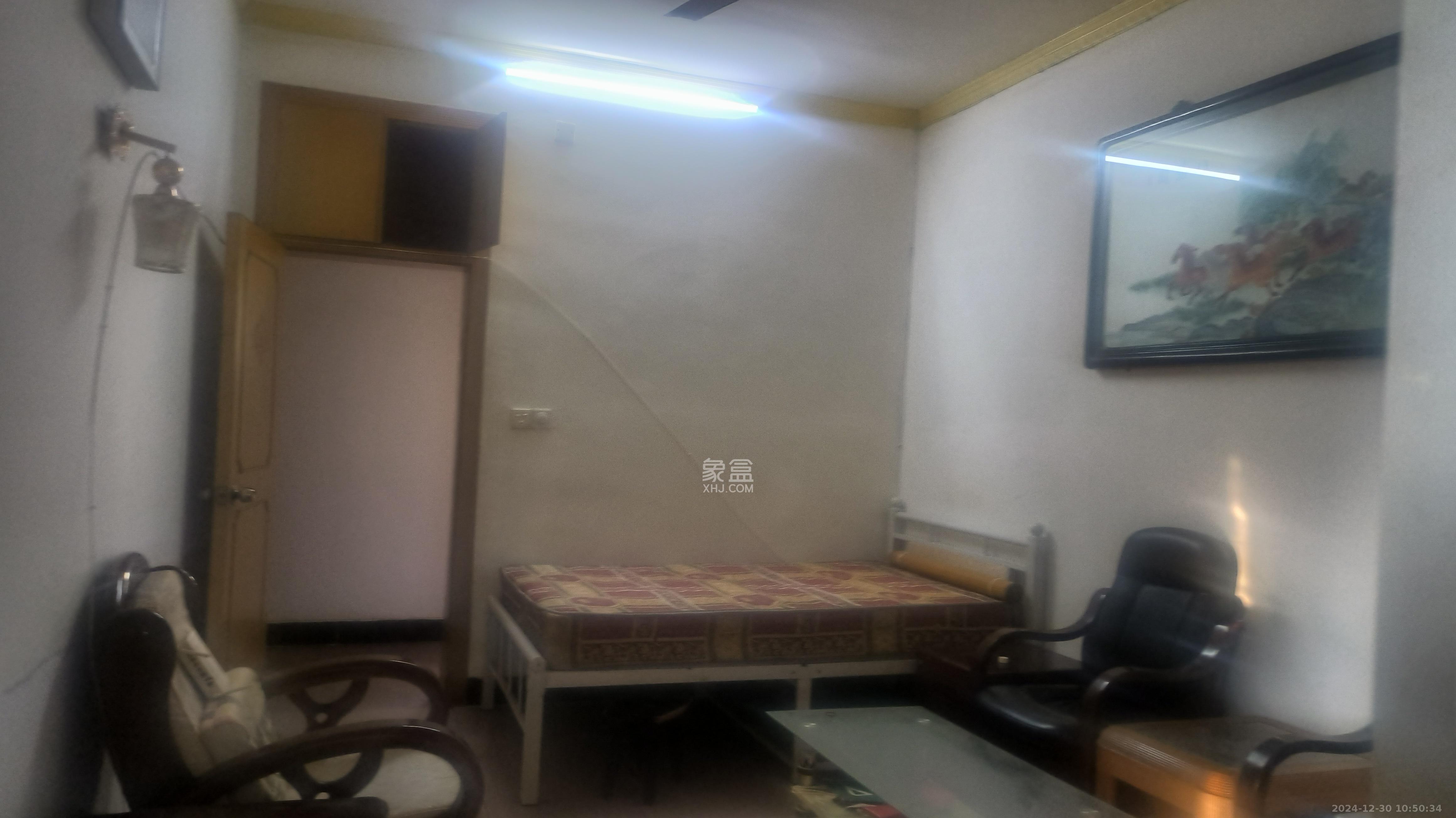 荣安宿舍 2室1厅1卫 1200.0元/月 荣安宿舍 2室1厅1卫 1200.0元/月室内图