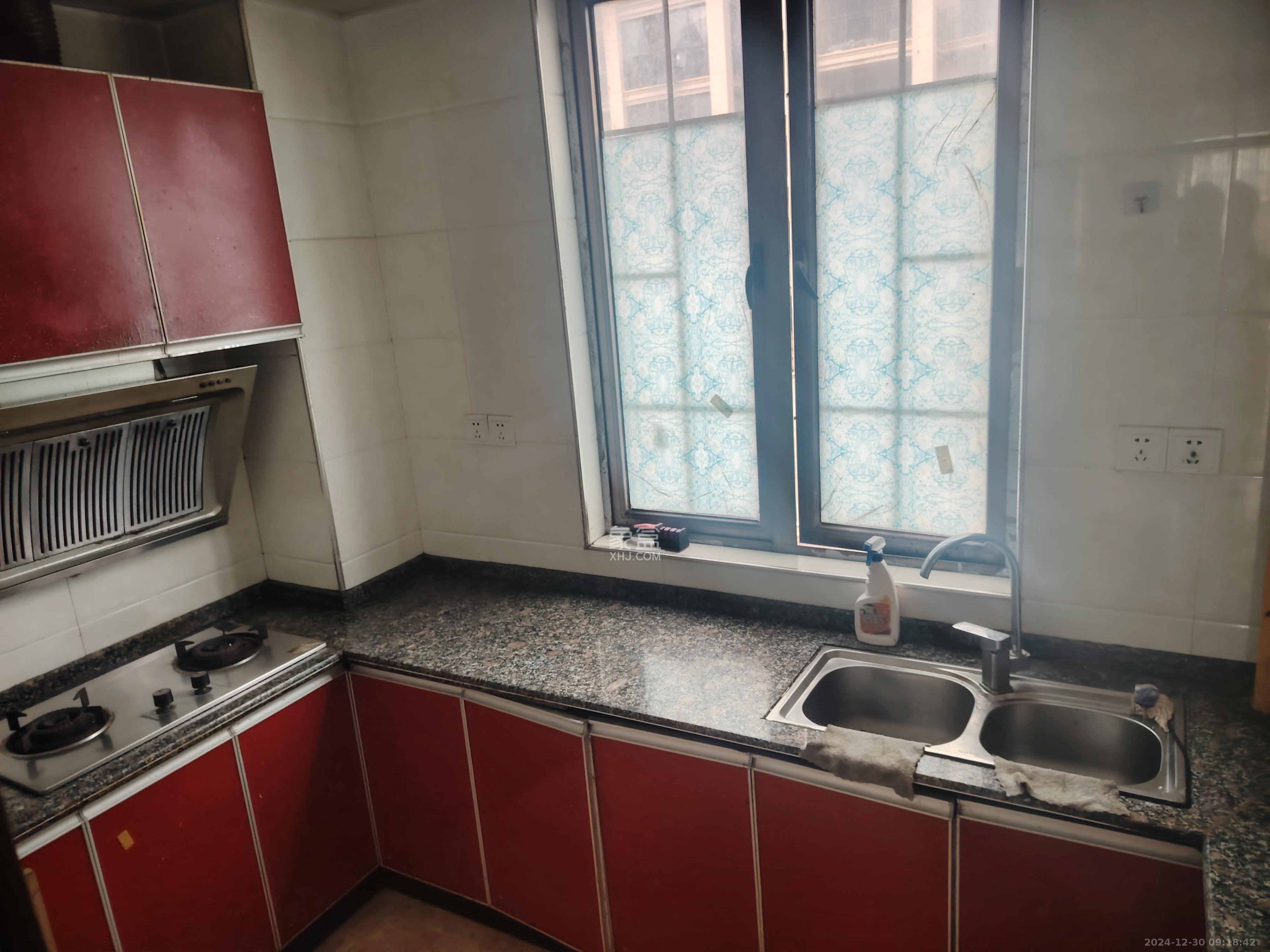 长沙玫瑰园 3室2厅2卫 2000.0元/月 长沙玫瑰园 3室2厅2卫 2000.0元/月室内图