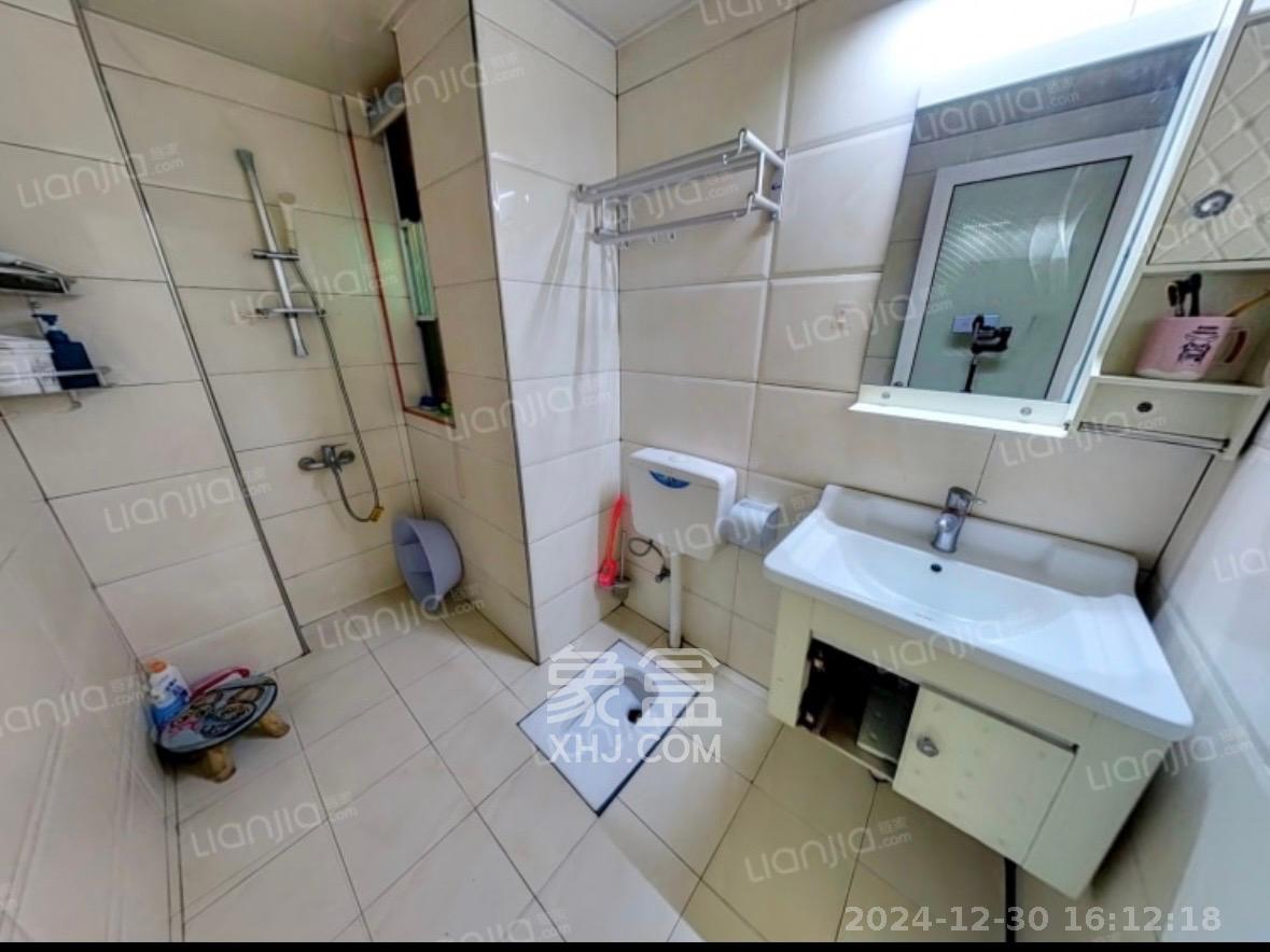 爱琴海岸 2室2厅1卫 1700.0元/月 爱琴海岸 2室2厅1卫 1700.0元/月室内图