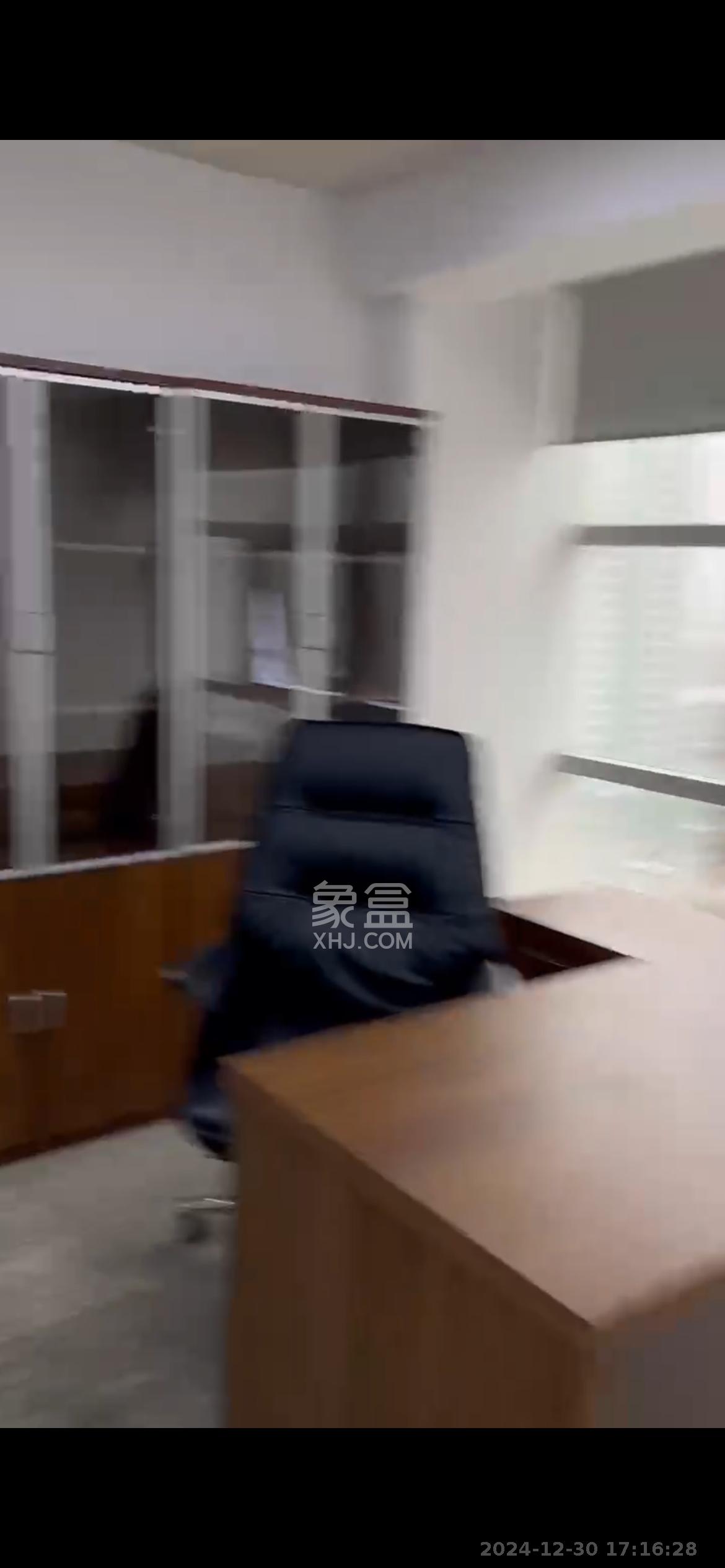 麓谷新世界（神汉商业广场）   110.0㎡      5000.0元/月室内图