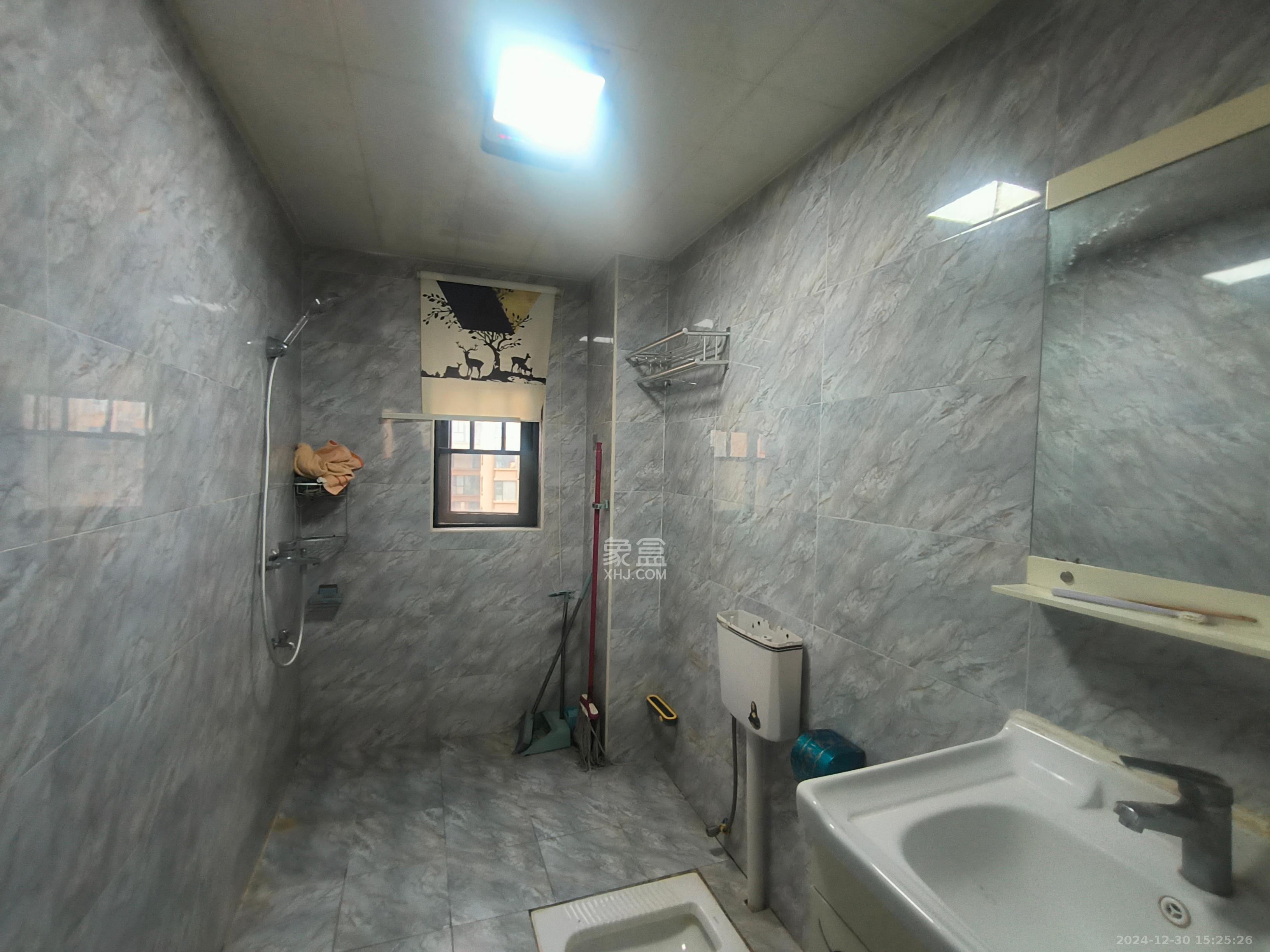 中建嘉和城  3室2厅2卫   2500.00元/月室内图