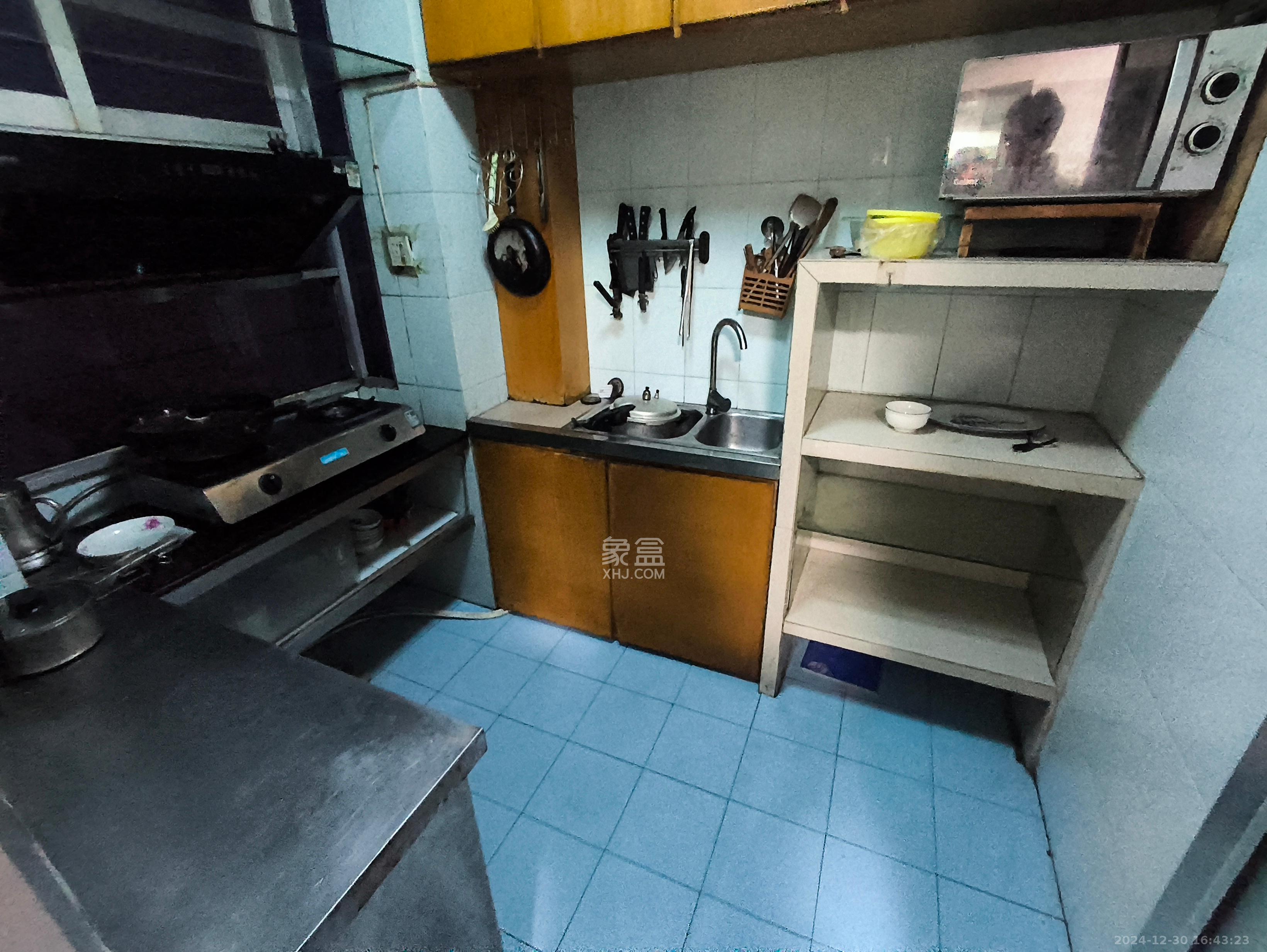 蒋家垅社区 3室2厅2卫 1800.0元/月 蒋家垅社区 3室2厅2卫 1800.0元/月室内图