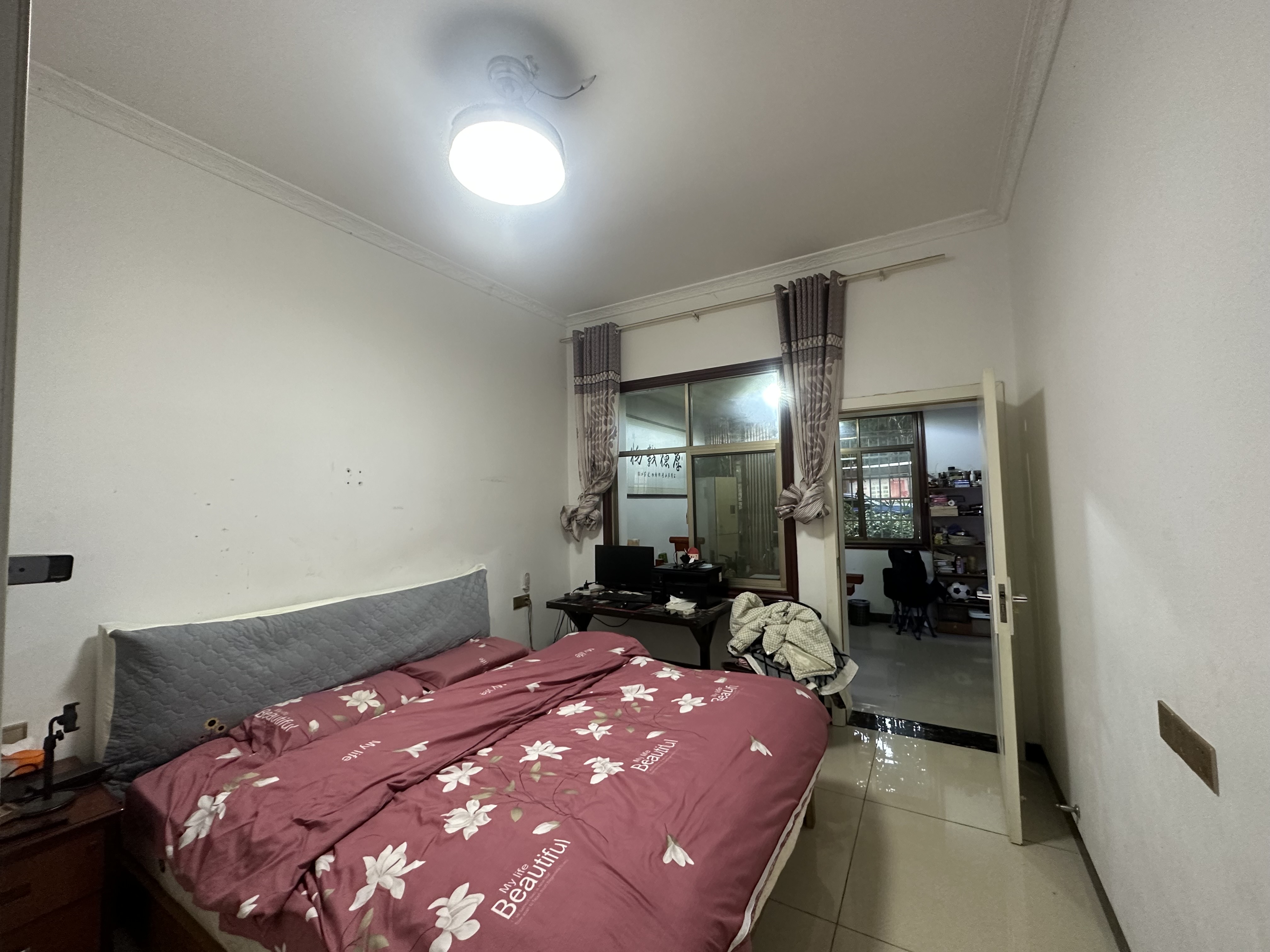 涟邵矿物局家属楼 2室1厅1卫 40.8万 涟邵矿物局家属楼 2室1厅1卫 40.8万客厅