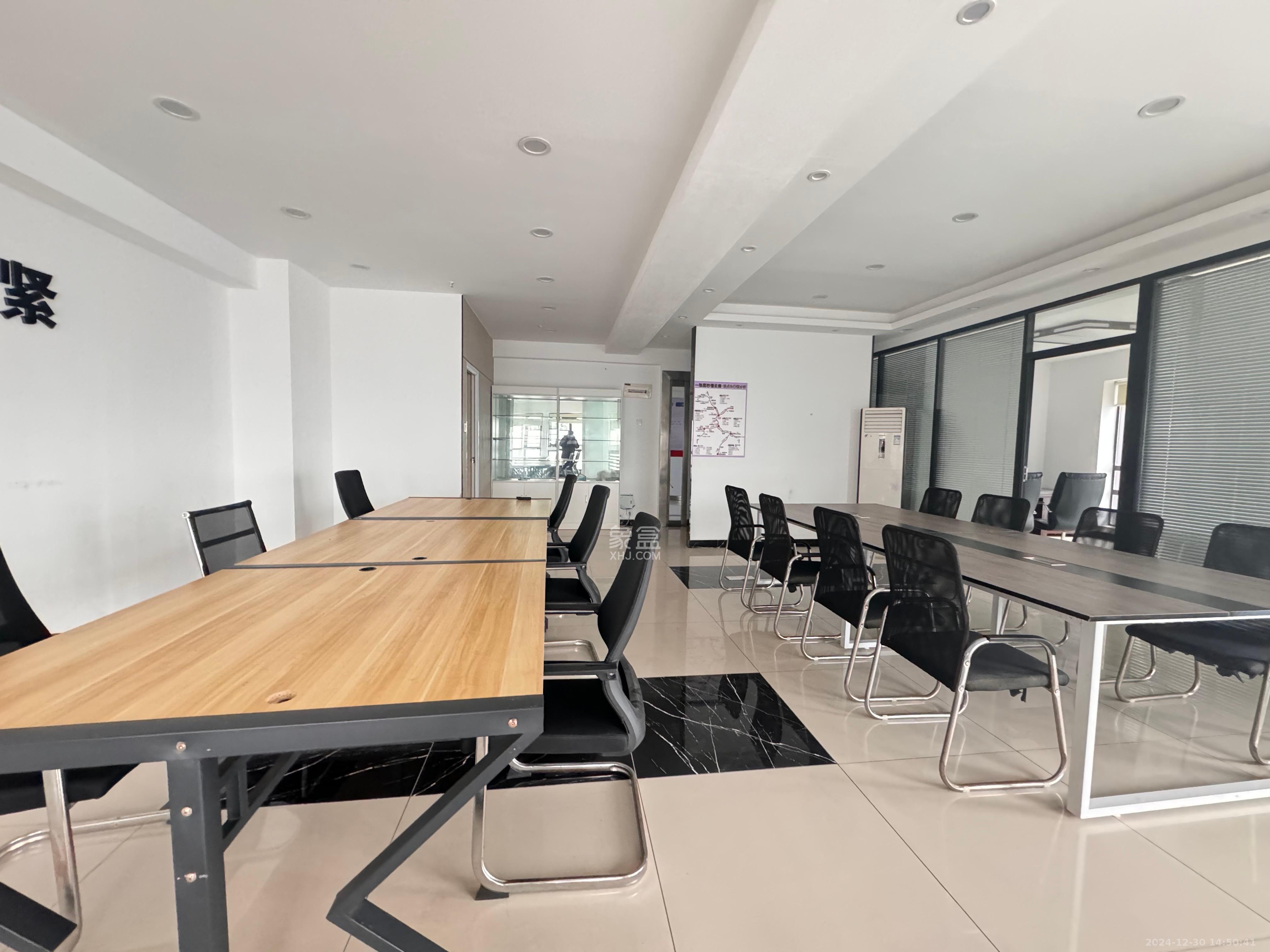 博雅例外  1室1厅1卫    4000.0元/月 博雅例外  1室1厅1卫    4000.0元/月室内图