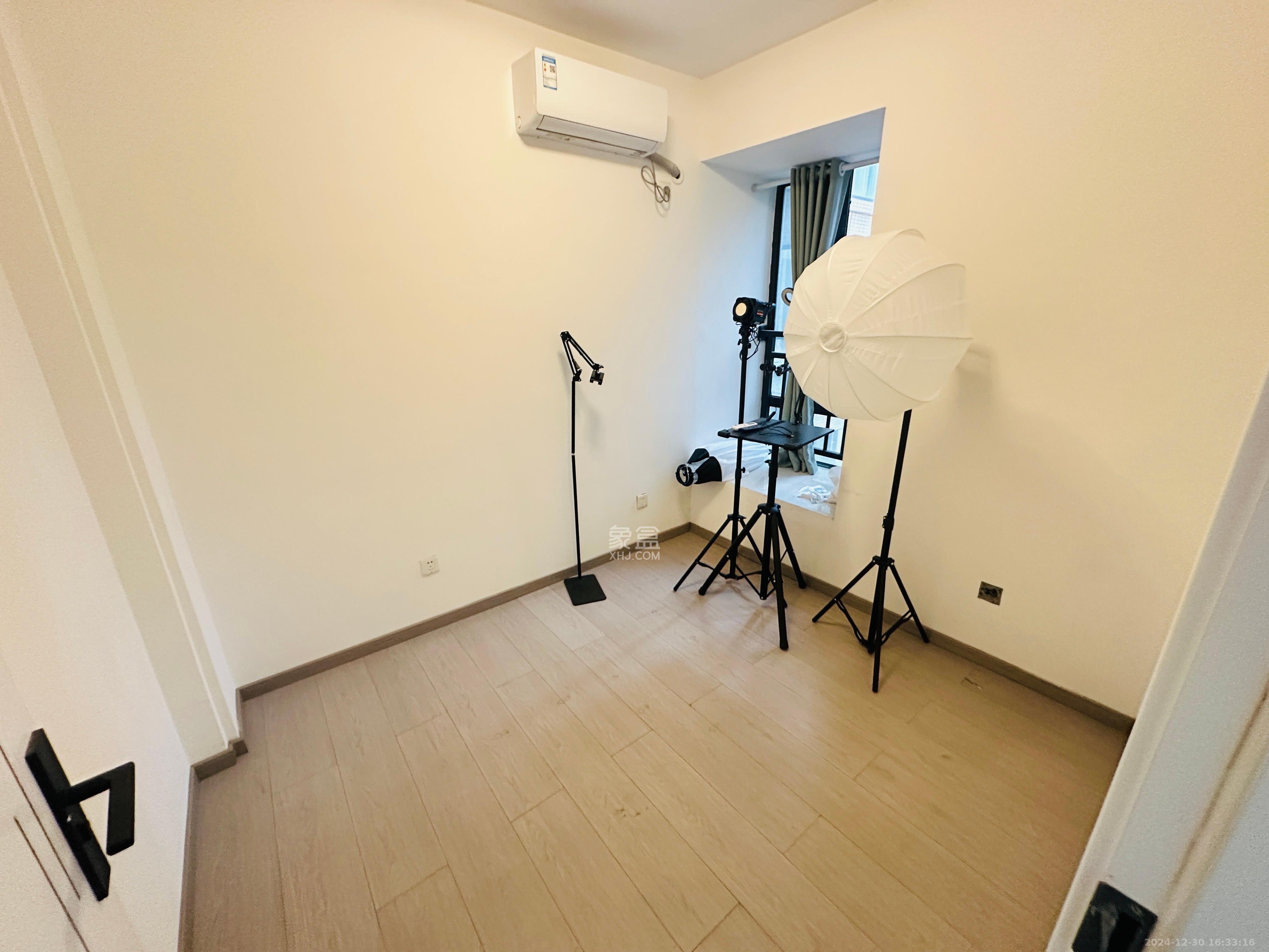 文景领秀  3室2厅2卫   2200.00元/月室内图