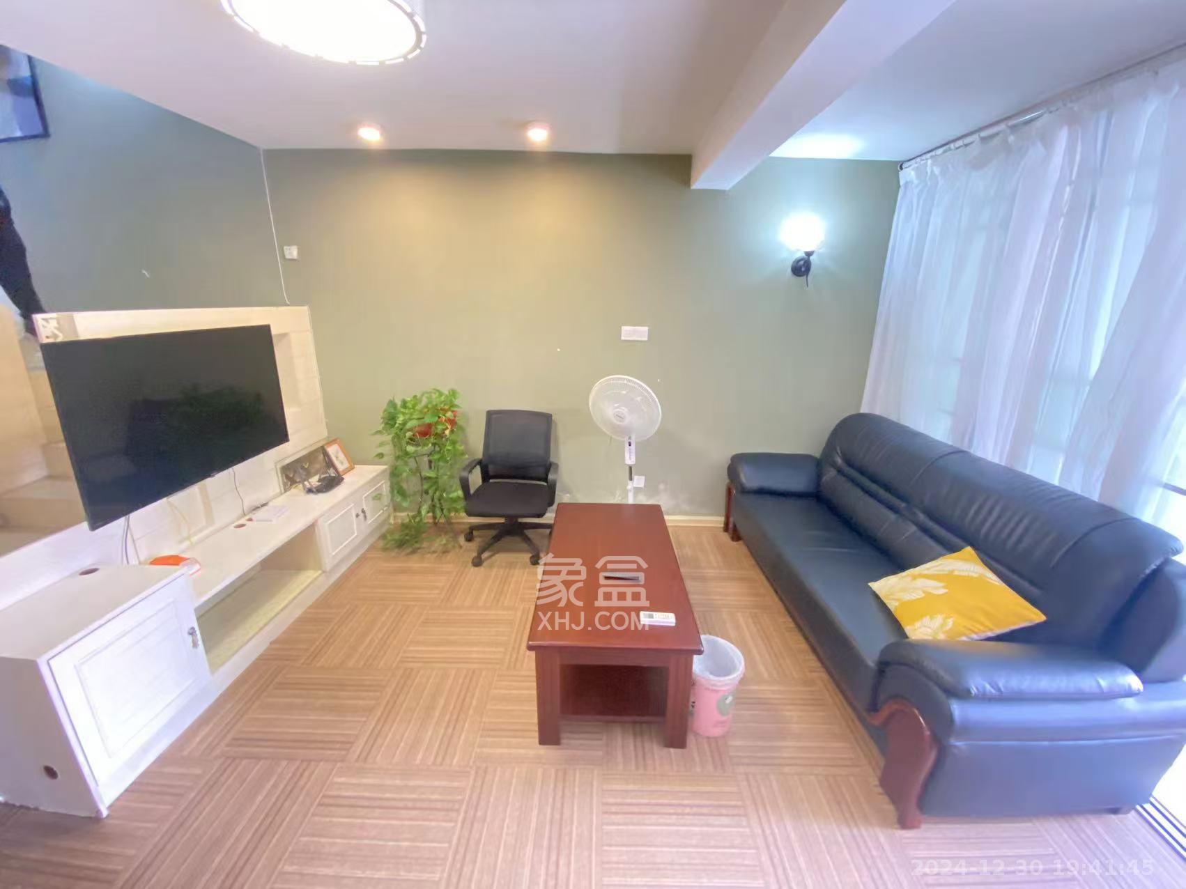 华菱蓝调国际(华菱.香墅美地) 2室2厅1卫 2200.0元/月 华菱蓝调国际(华菱.香墅美地) 2室2厅1卫 2200.0元/月室内图