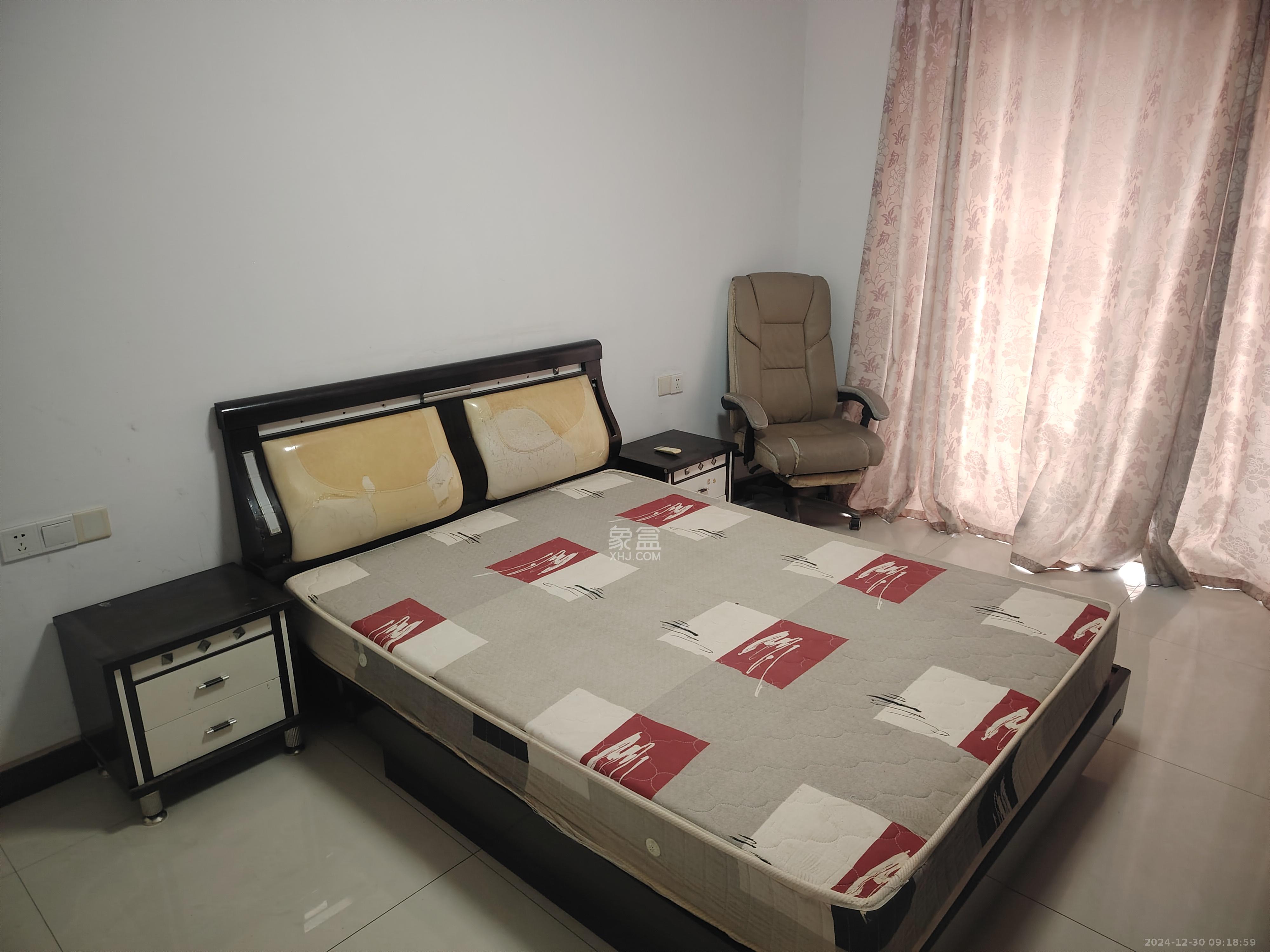 长沙玫瑰园 3室2厅2卫 2000.0元/月 长沙玫瑰园 3室2厅2卫 2000.0元/月室内图