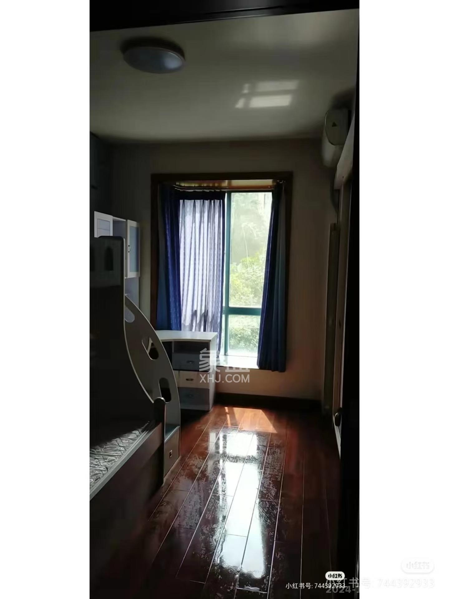 圣爵菲斯  3室2厅2卫   2800.00元/月室内图