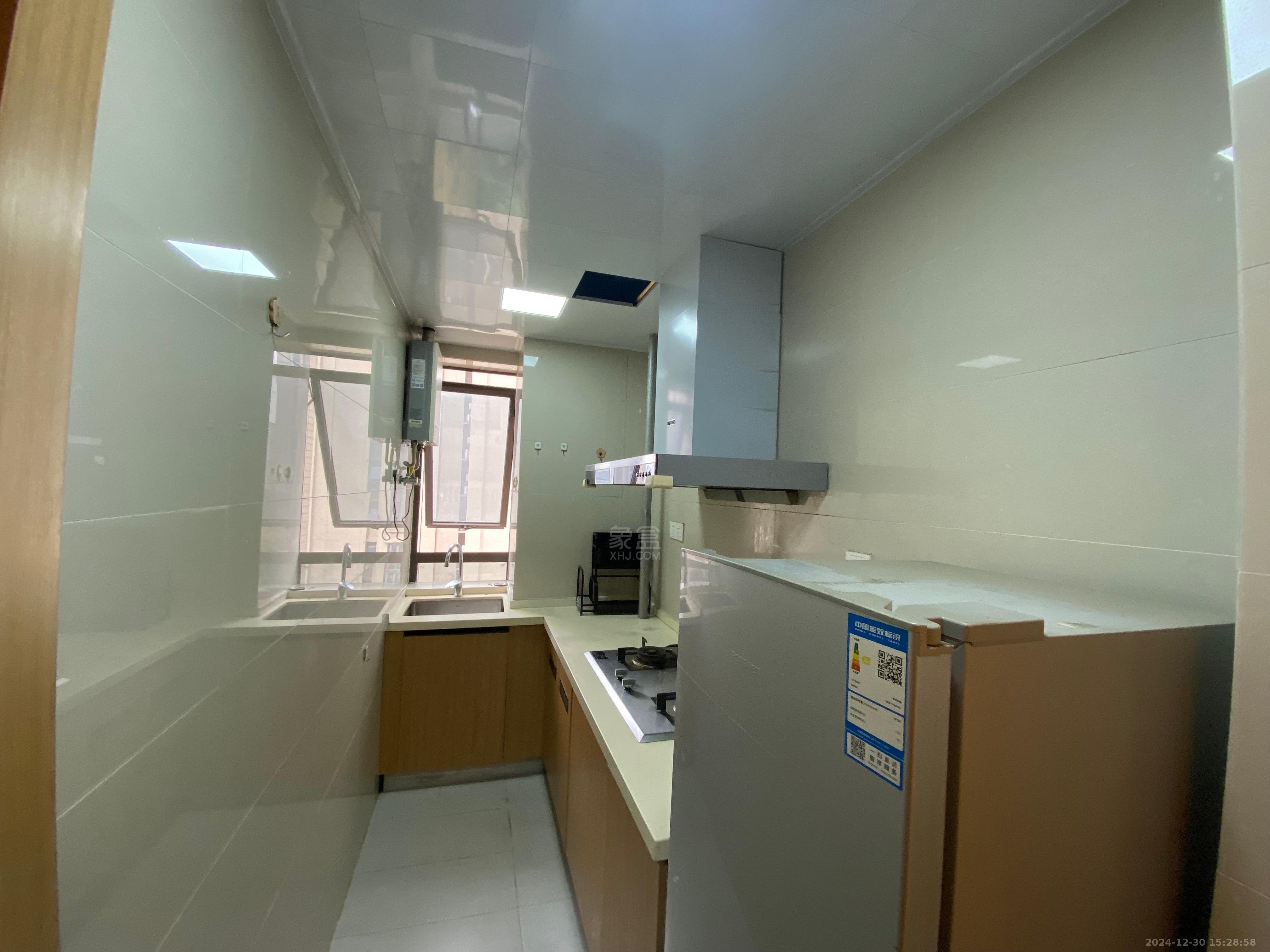 中泰财富湘江 1室1厅1卫 1400.0元/月 中泰财富湘江 1室1厅1卫 1400.0元/月室内图