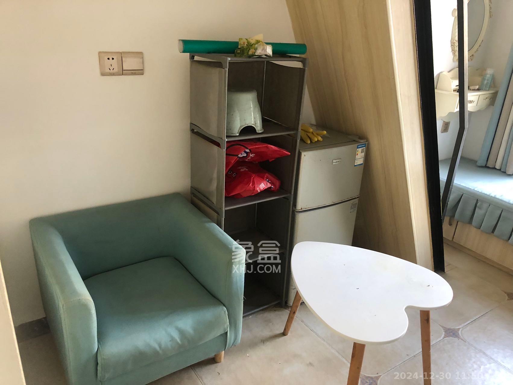 叠彩兰亭 1室1厅1卫 1100.0元/月 叠彩兰亭 1室1厅1卫 1100.0元/月室内图