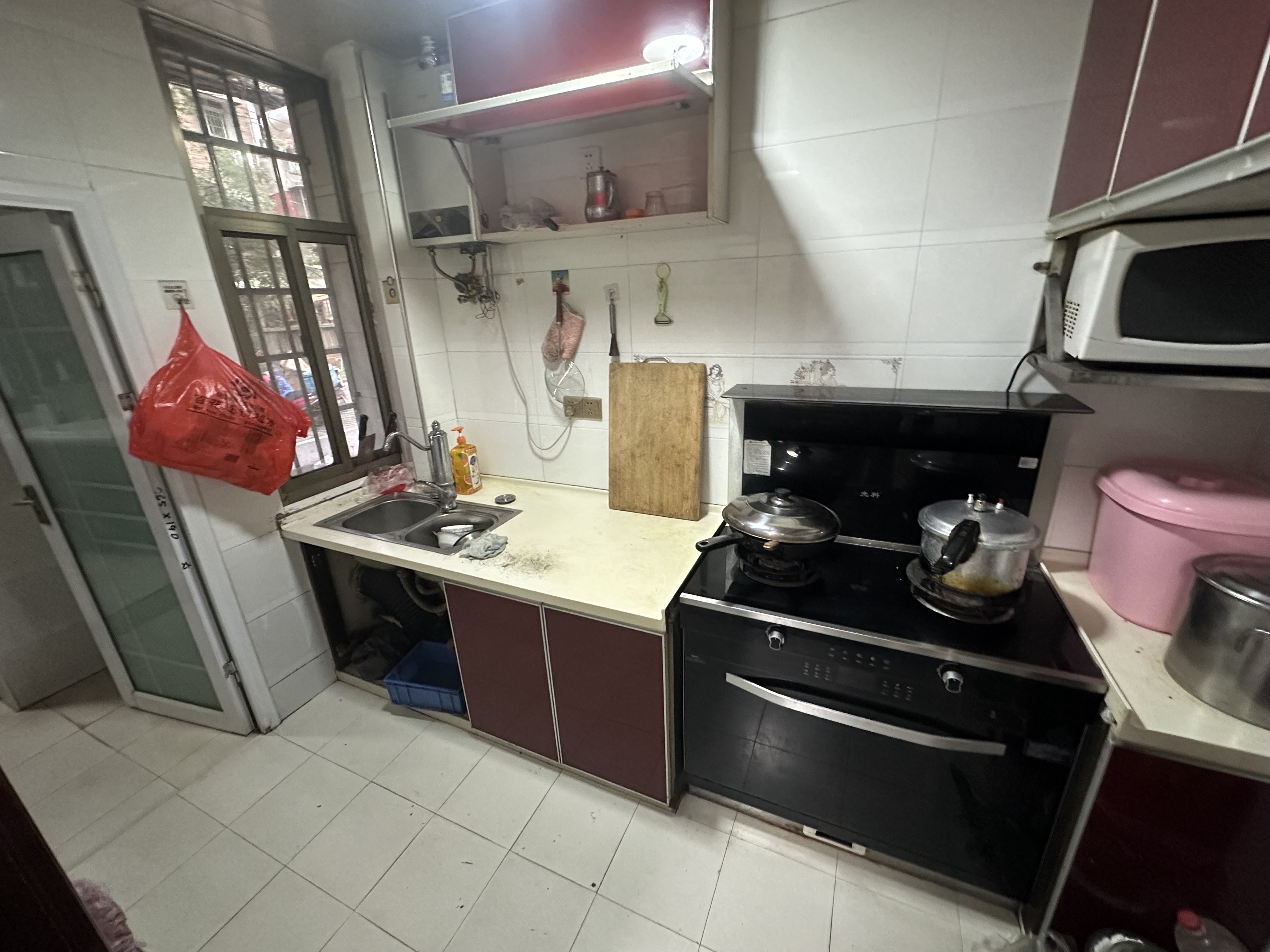 涟邵矿物局家属楼 2室1厅1卫 40.8万 涟邵矿物局家属楼 2室1厅1卫 40.8万客厅