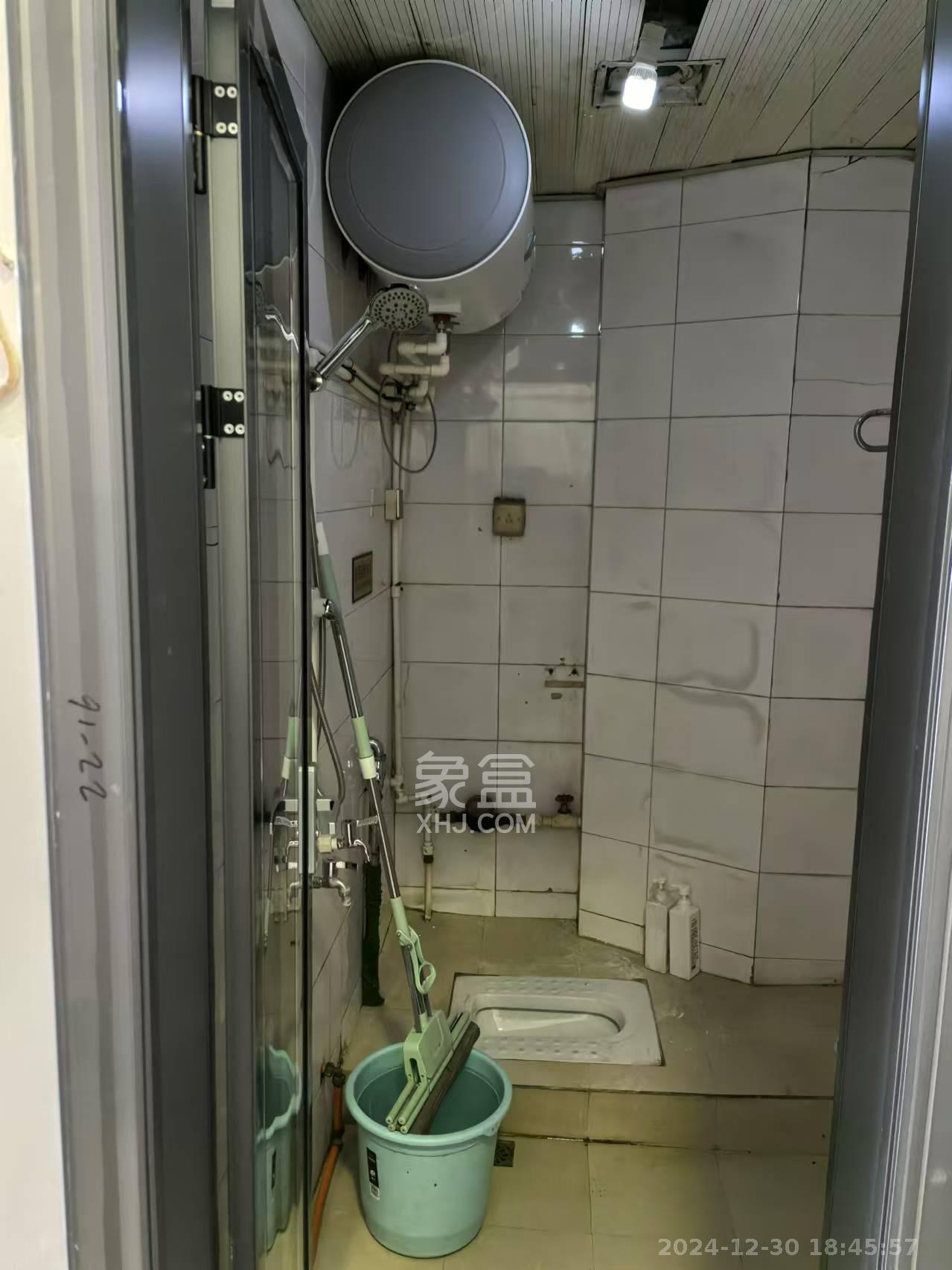 日出东方 2室1厅1卫 2300.0元/月 日出东方 2室1厅1卫 2300.0元/月室内图