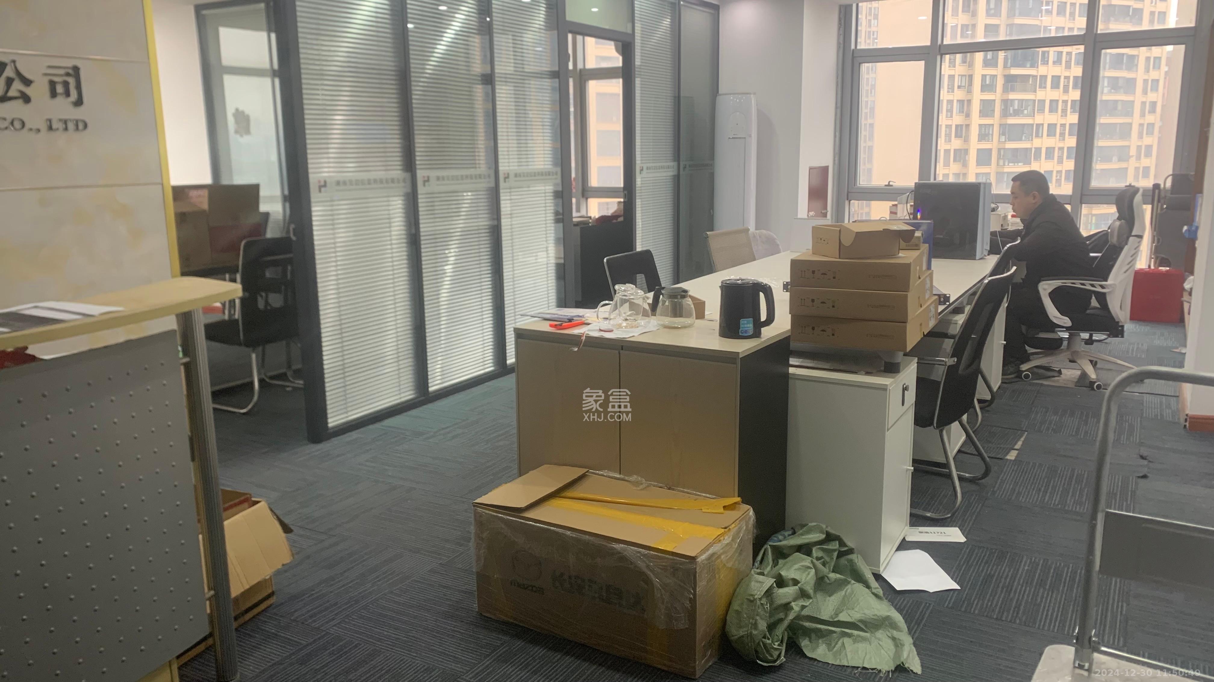 奥克斯缔壹城 1室0厅1卫 3800.0元/月 奥克斯缔壹城 1室0厅1卫 3800.0元/月室内图