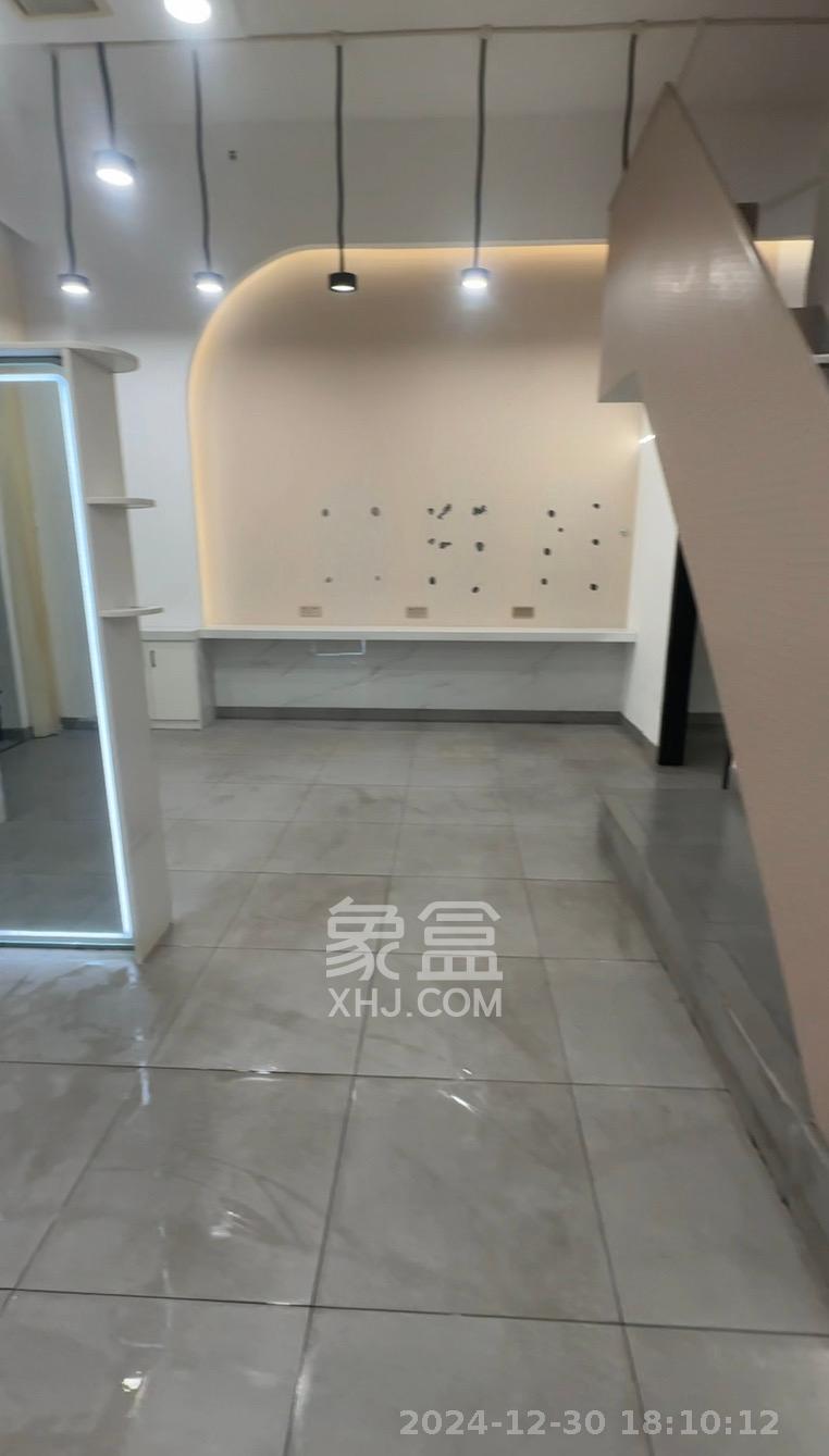 启迪协信中心 2室2厅1卫 5200.0元/月 启迪协信中心 2室2厅1卫 5200.0元/月室内图