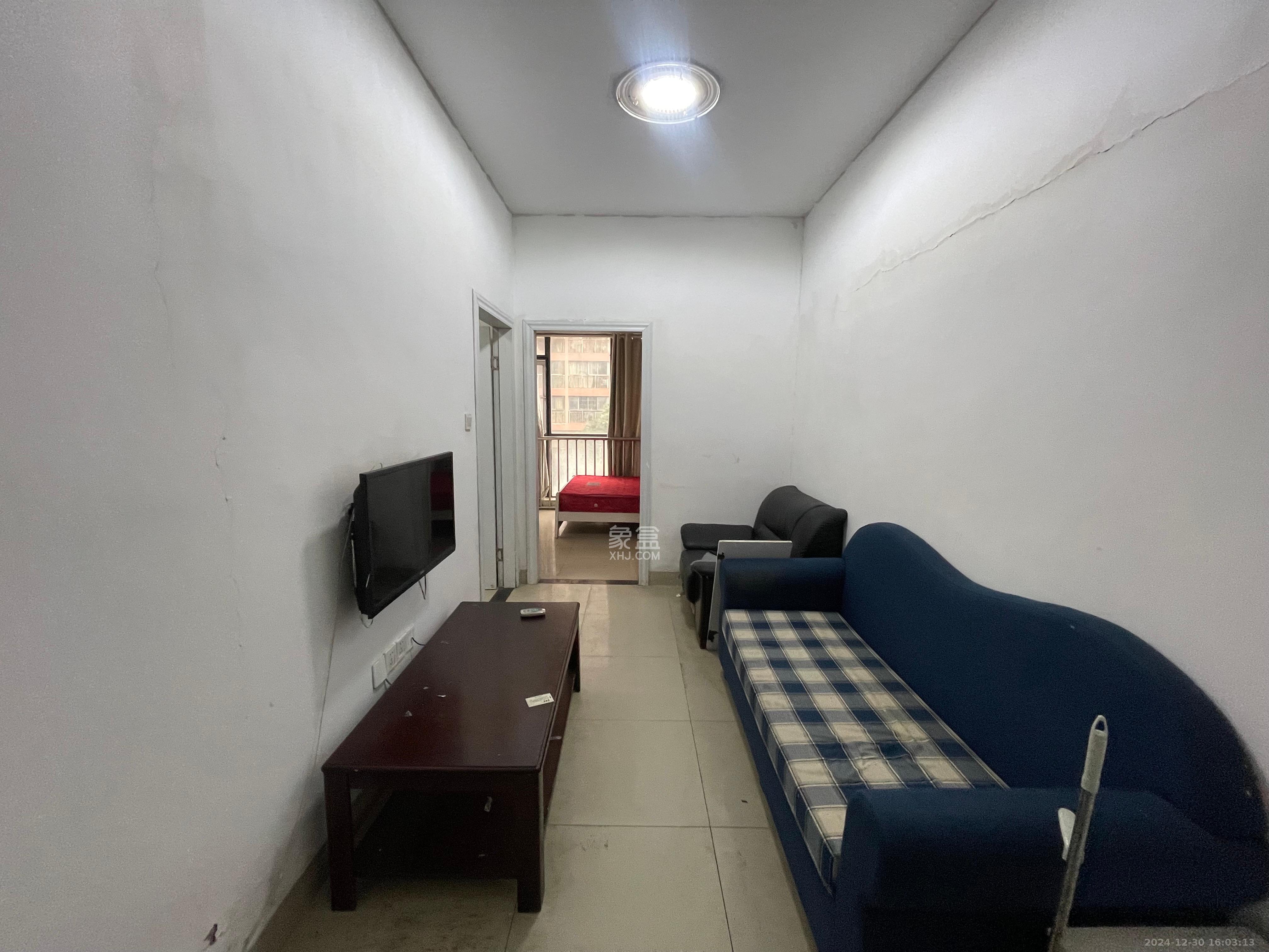 金领家族  2室1厅1卫    1300.0元/月 金领家族  2室1厅1卫    1300.0元/月室内图