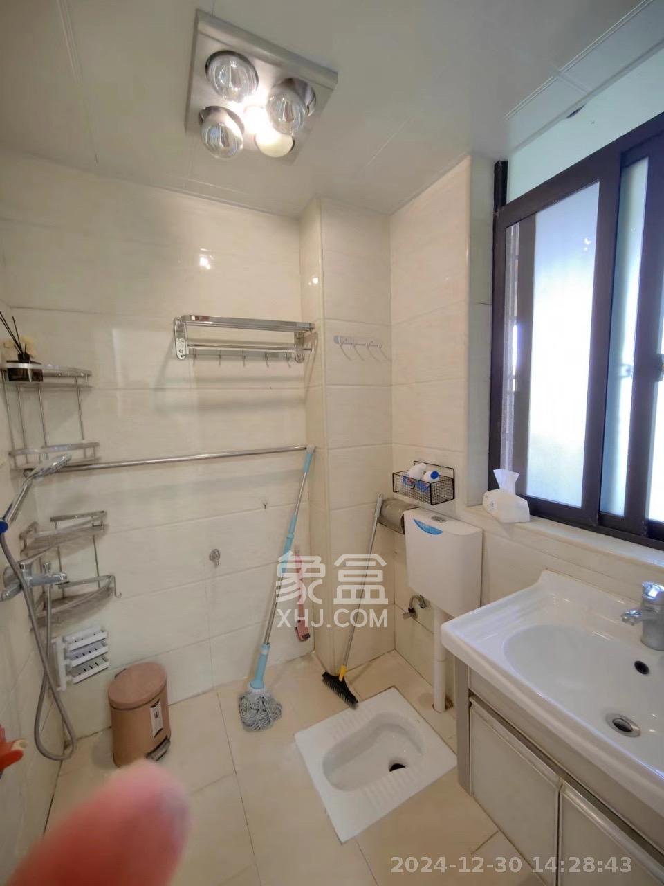 中建信和城  2室2厅1卫   2600.00元/月室内图