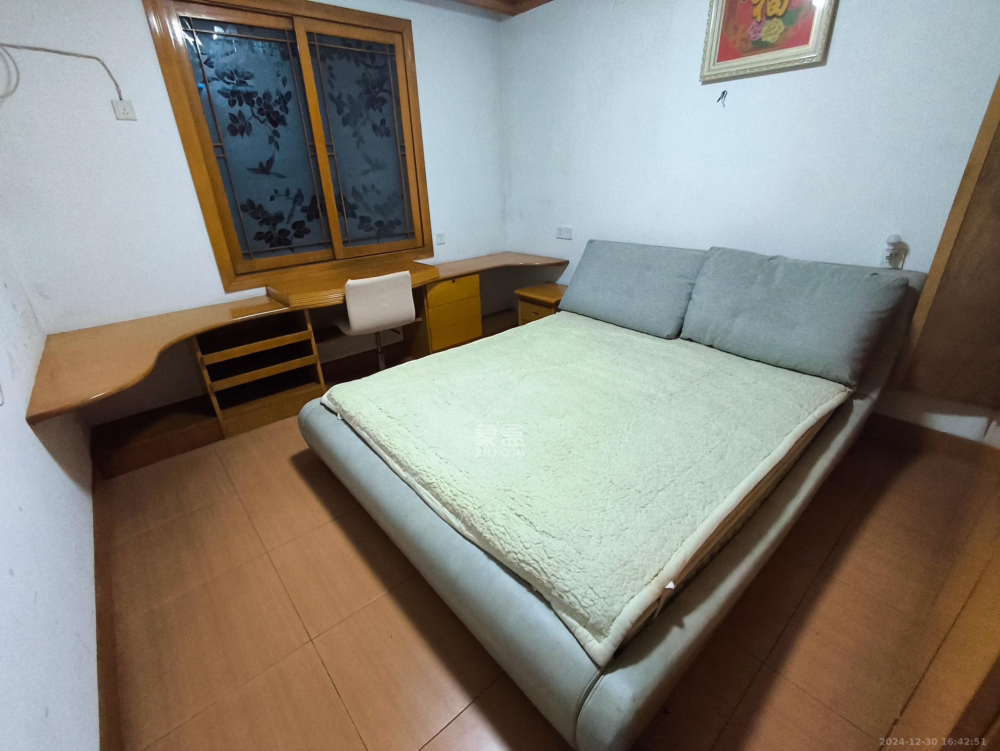 蒋家垅社区 3室2厅2卫 1800.0元/月 蒋家垅社区 3室2厅2卫 1800.0元/月室内图