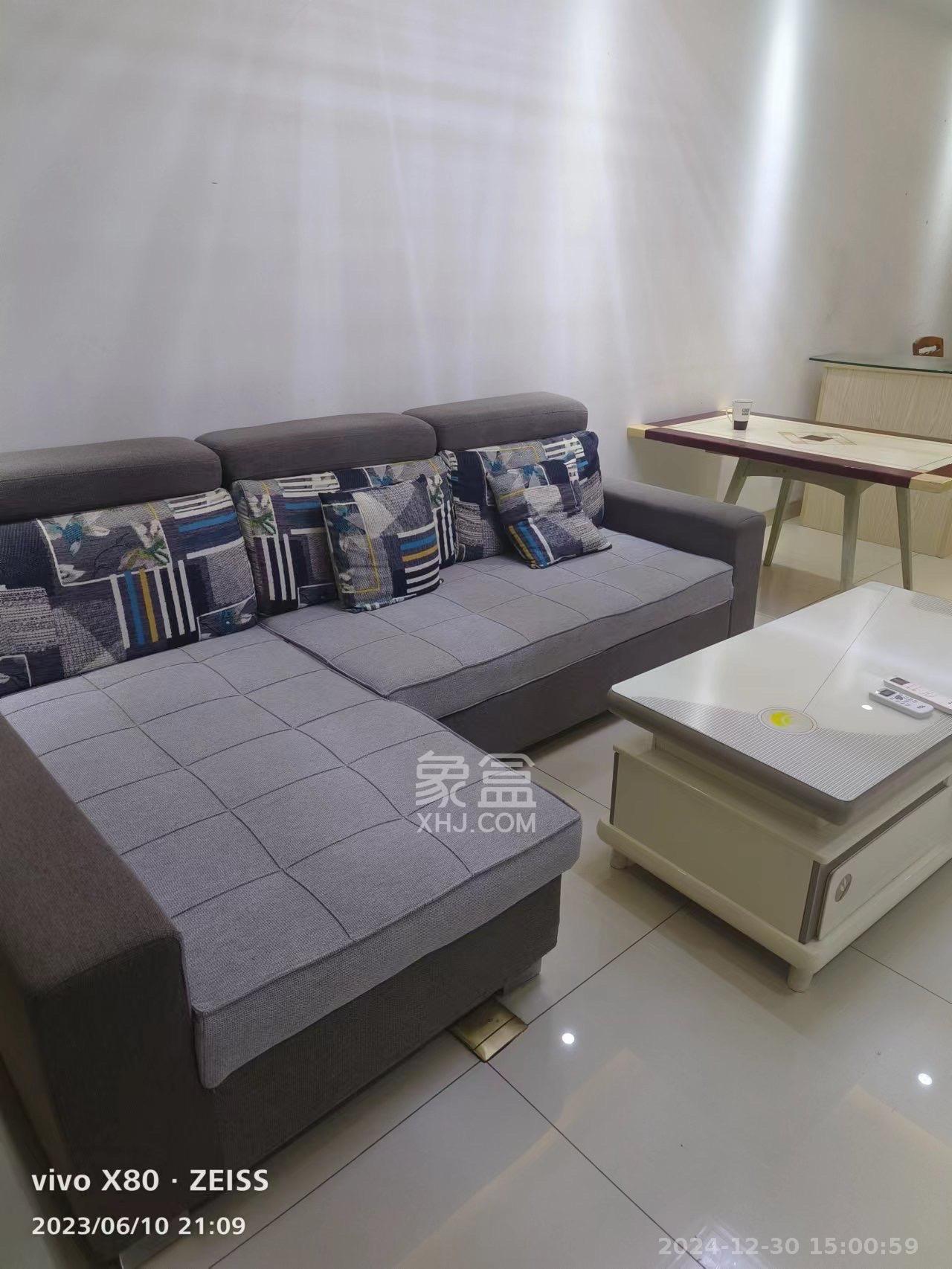 光明城市（星辰青年城）  2室2厅1卫   2200.00元/月