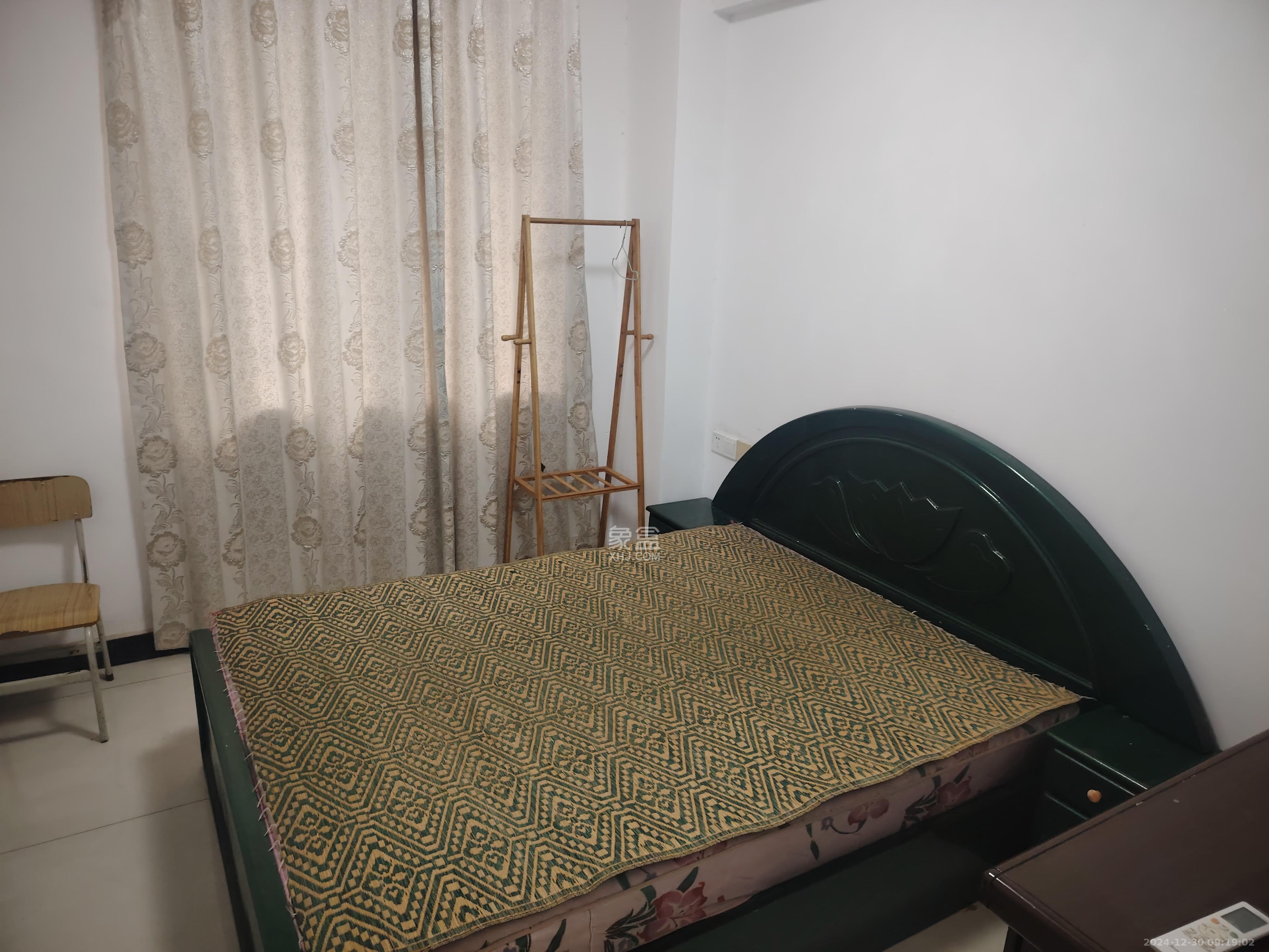 长沙玫瑰园 3室2厅2卫 2000.0元/月 长沙玫瑰园 3室2厅2卫 2000.0元/月室内图