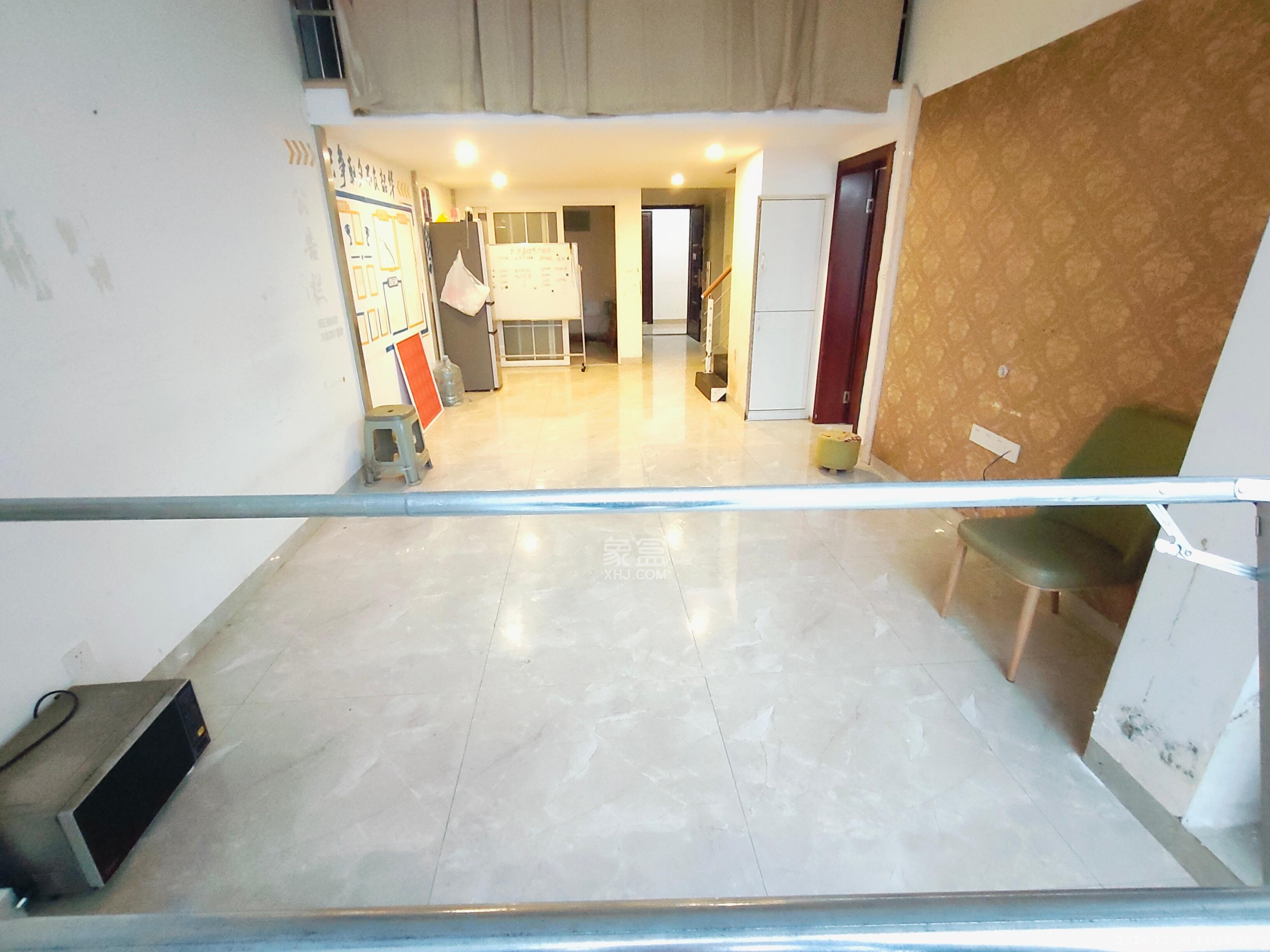 金科时代中心  3室2厅1卫   1700.00元/月室内图