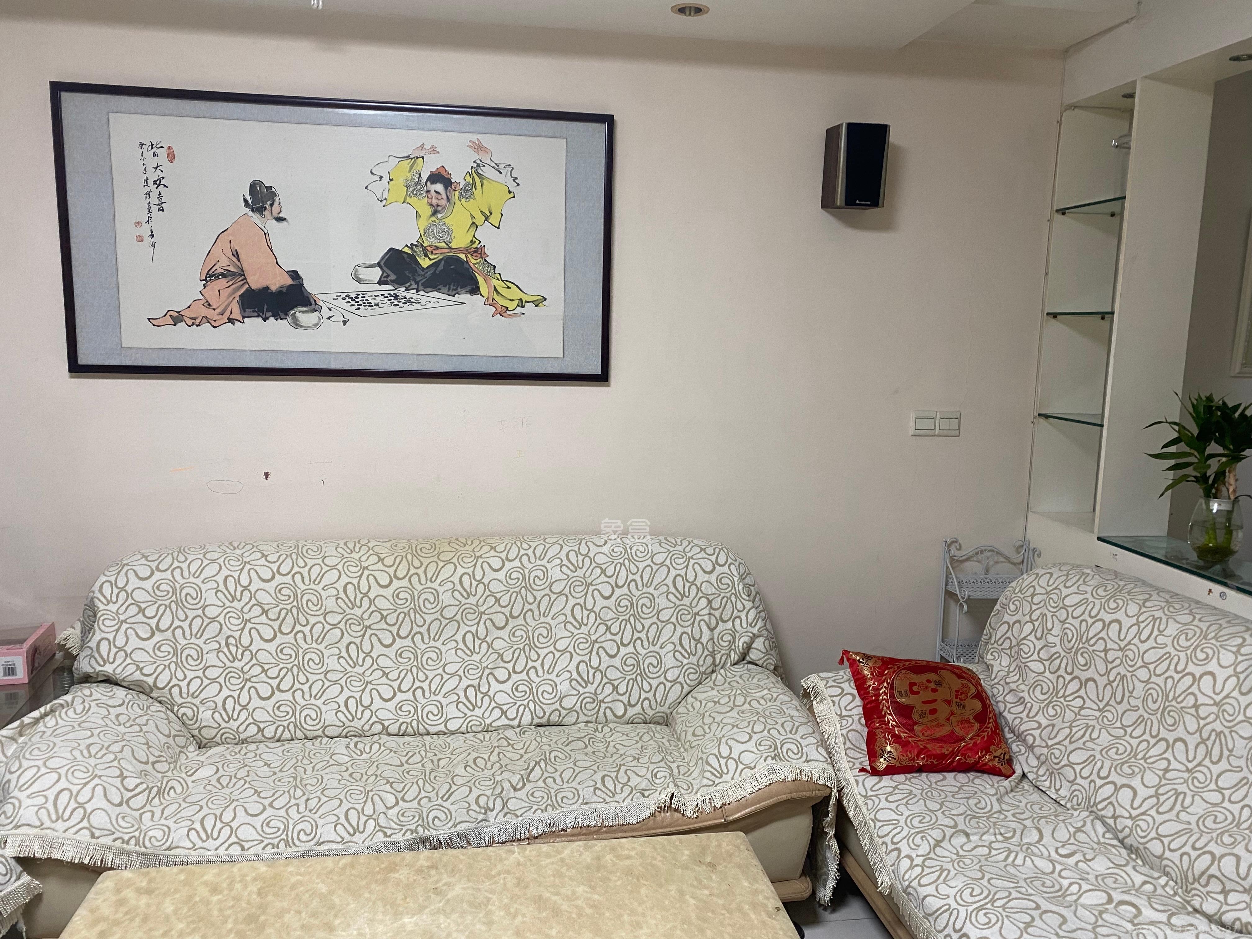 同天大酒店  3室2厅1卫   3300.00元/月室内图