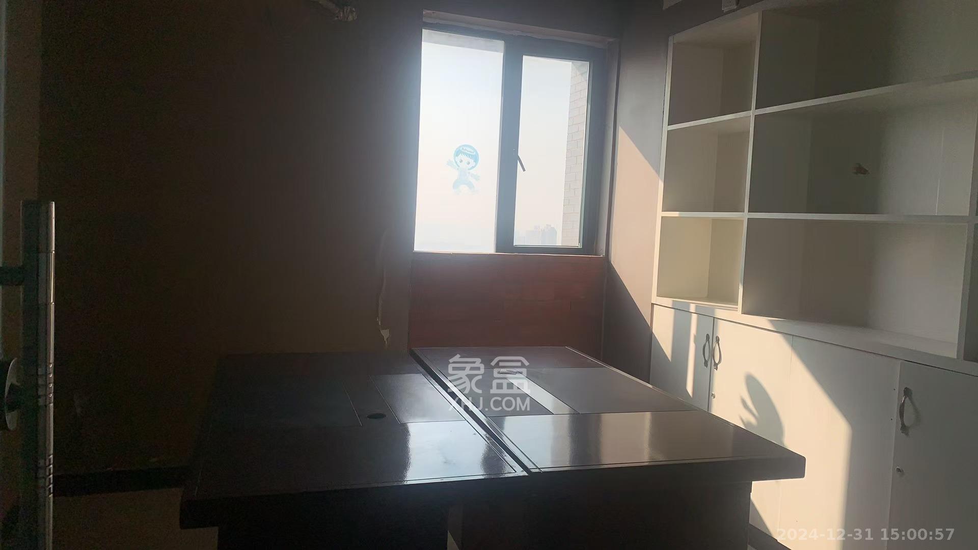 华翼府   180.0㎡      5600.0元/月室内图