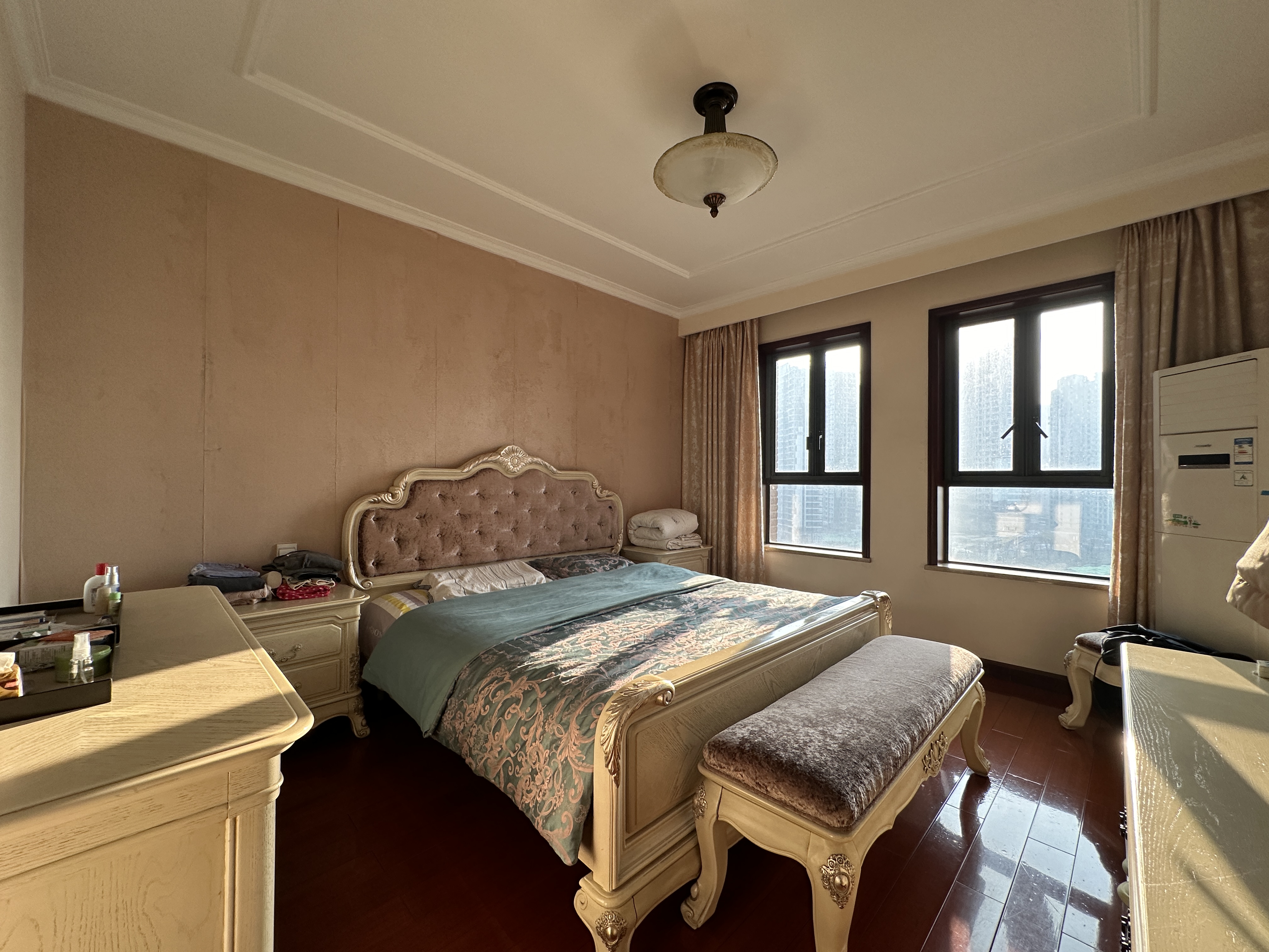 中隆国际御玺 3室2厅3卫 4500.0元/月 中隆国际御玺 3室2厅3卫 4500.0元/月室内图