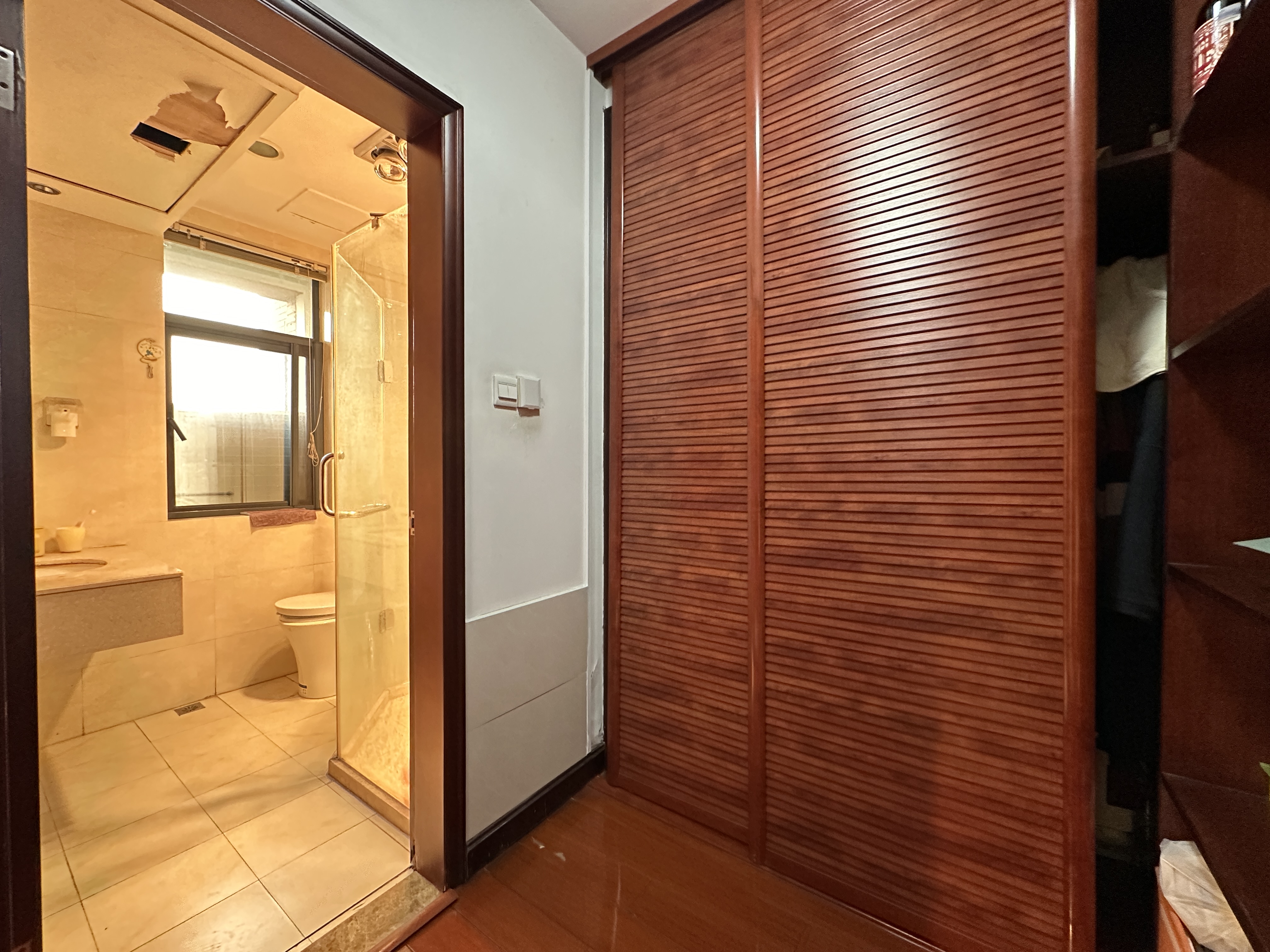 中隆国际御玺 3室2厅3卫 4500.0元/月 中隆国际御玺 3室2厅3卫 4500.0元/月室内图