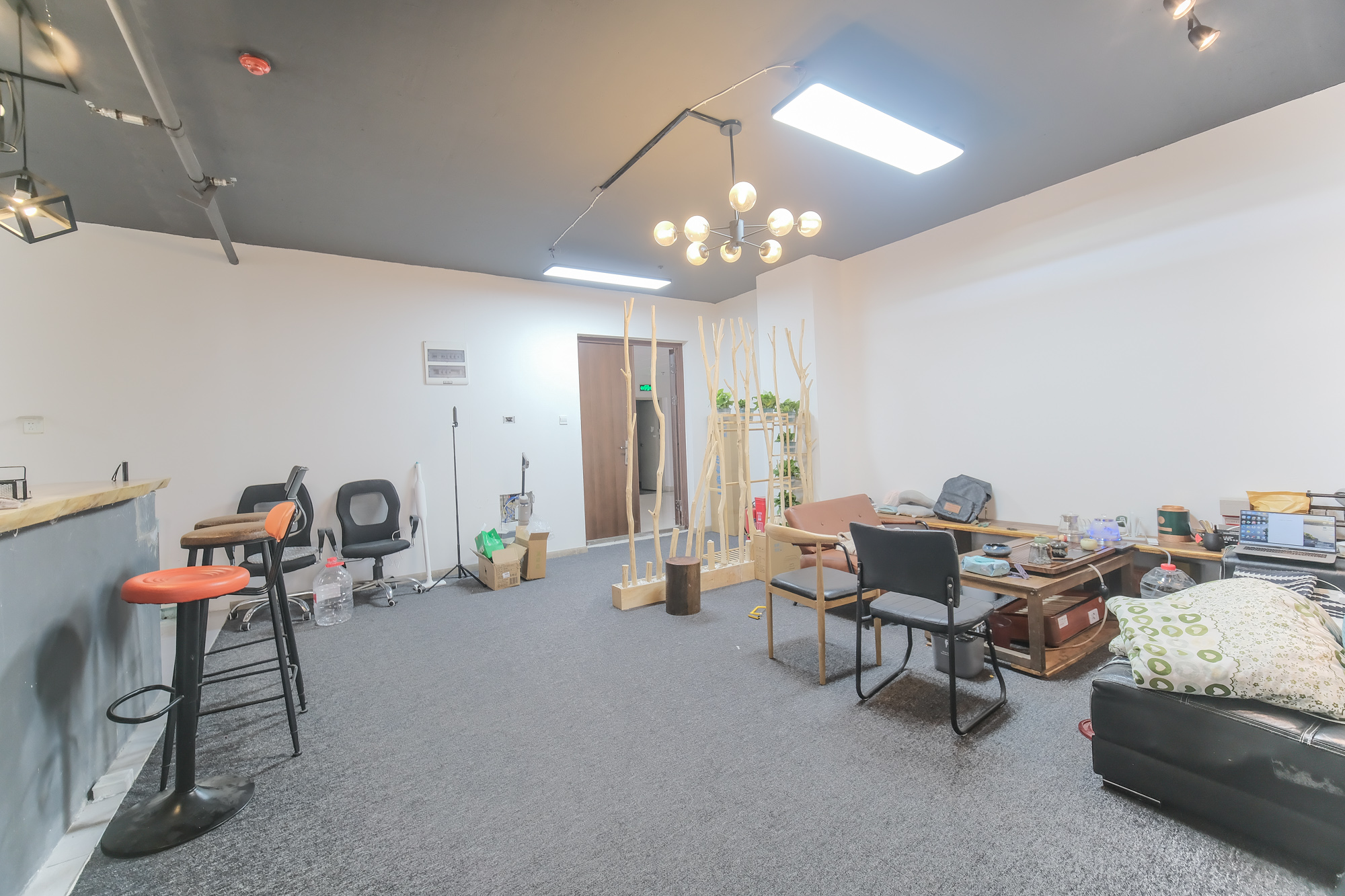 和悦城(蟠龙景苑) 3室2厅1卫 89.0万 和悦城(蟠龙景苑) 3室2厅1卫 89.0万其他