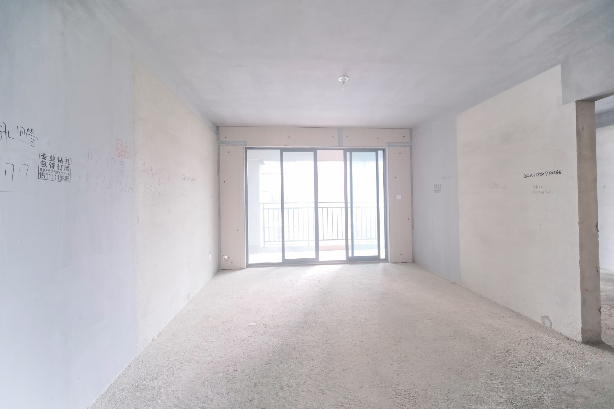 日盛湖湘悦府 4室2厅2卫 115.0万 日盛湖湘悦府 4室2厅2卫 115.0万客厅