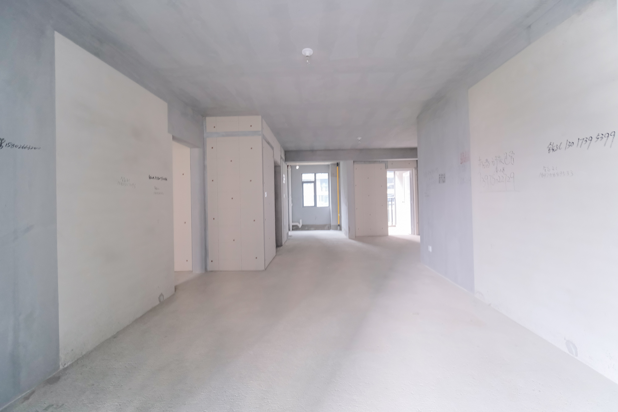 日盛湖湘悦府 4室2厅2卫 115.0万 日盛湖湘悦府 4室2厅2卫 115.0万客厅