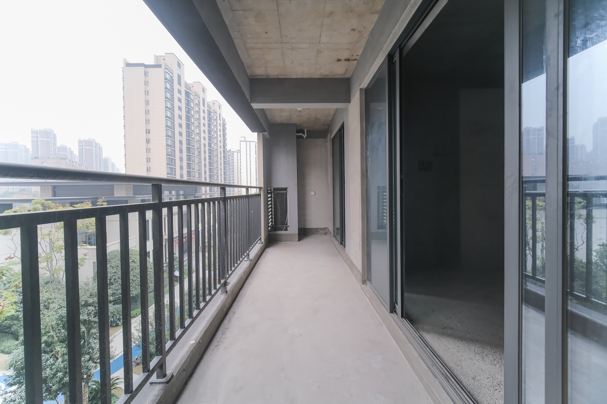 日盛湖湘悦府 4室2厅2卫 115.0万 日盛湖湘悦府 4室2厅2卫 115.0万阳台