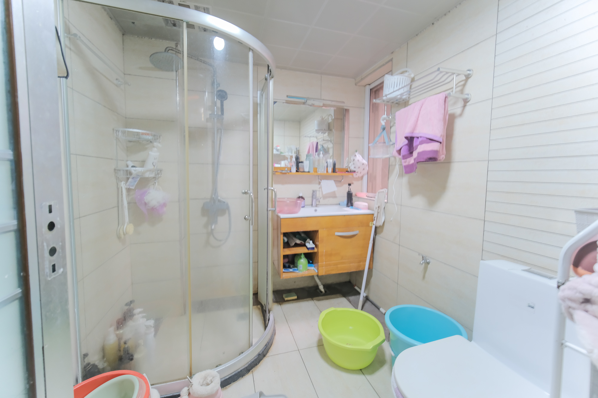 山水湾 3室2厅1卫 49.5万 山水湾 3室2厅1卫 49.5万卫生间