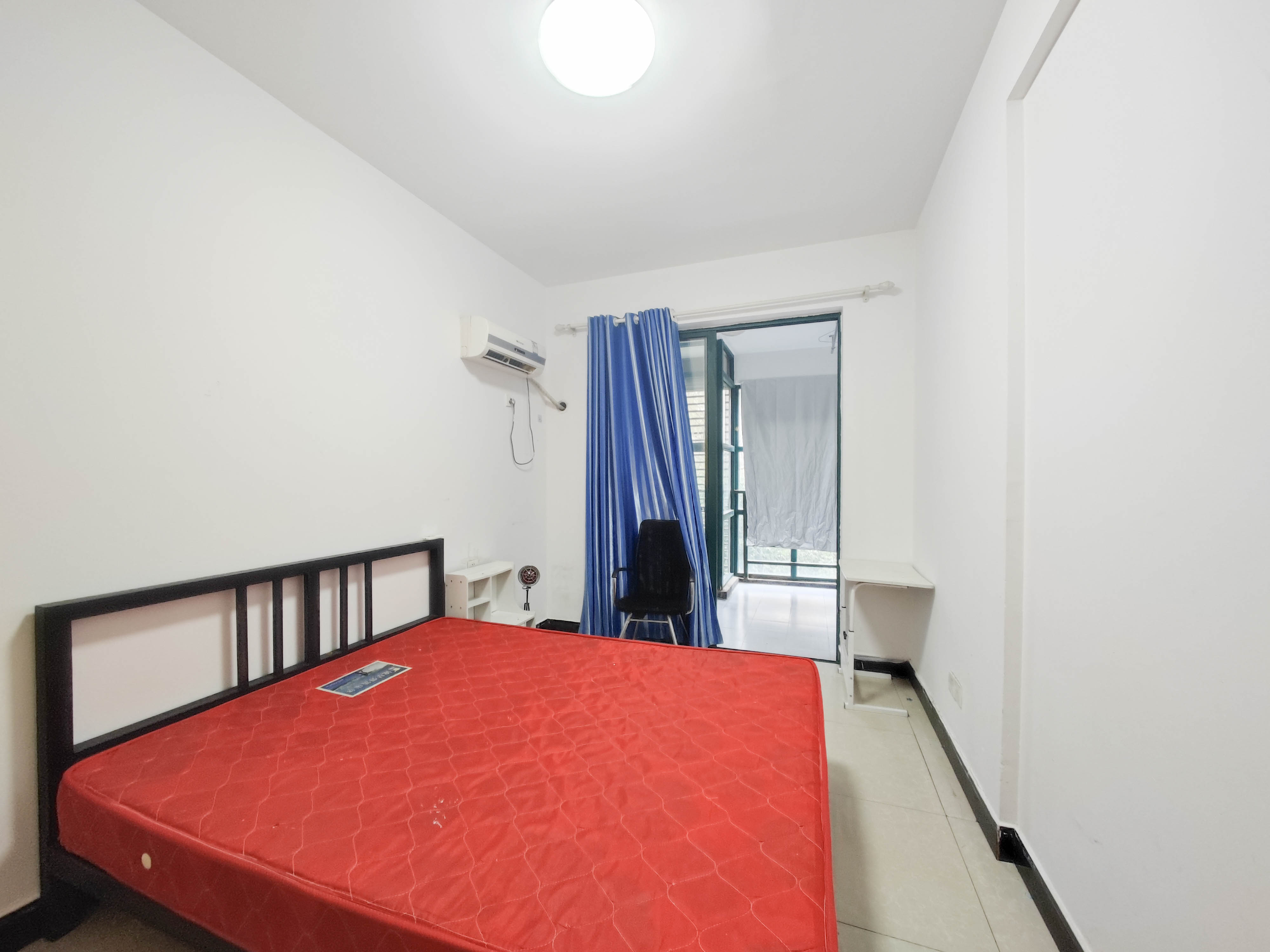 华盛世纪新城  4室2厅1卫    144.8万 华盛世纪新城  4室2厅1卫    144.8万卧室