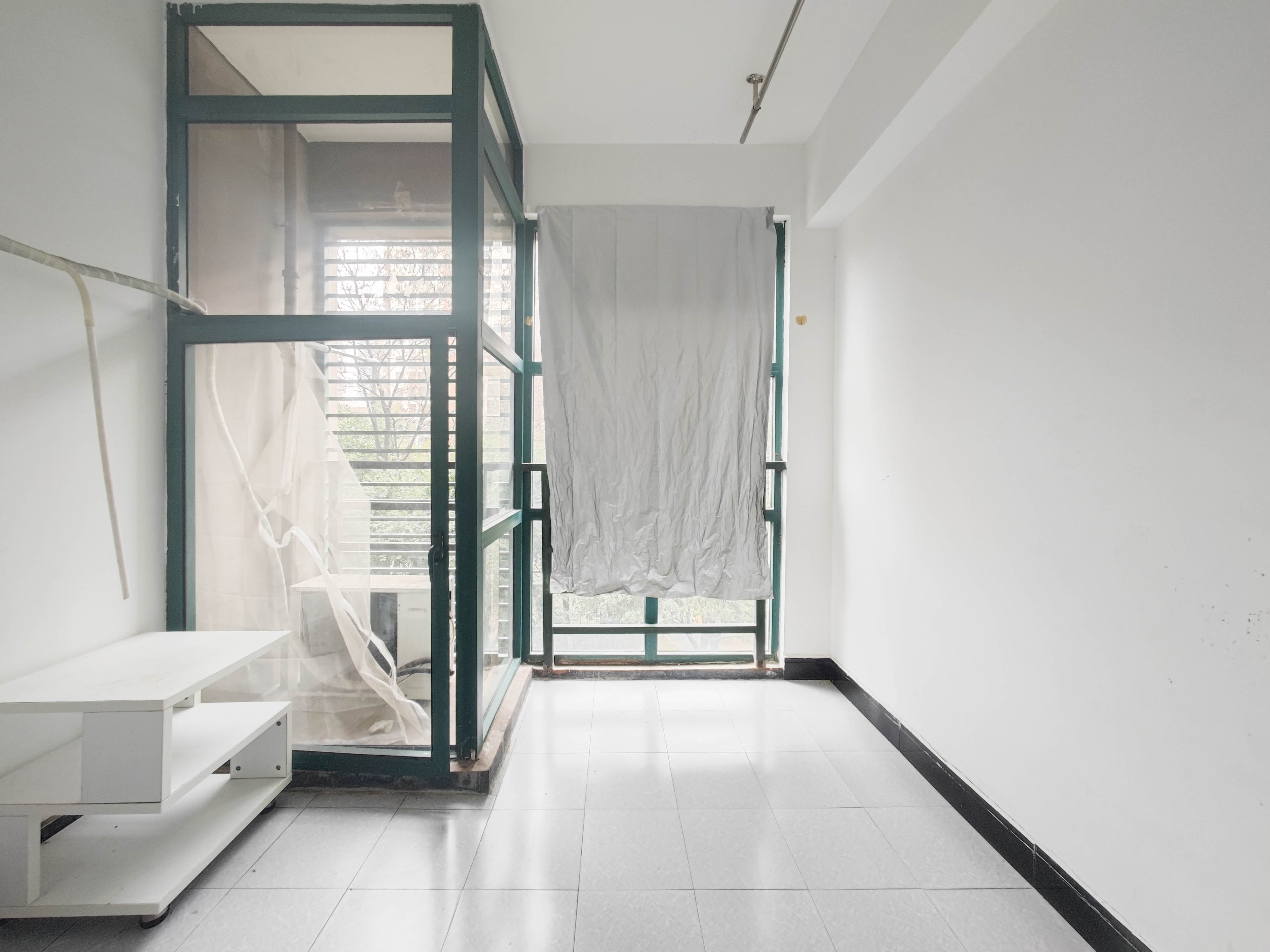 华盛世纪新城  4室2厅1卫    144.8万 华盛世纪新城  4室2厅1卫    144.8万阳台