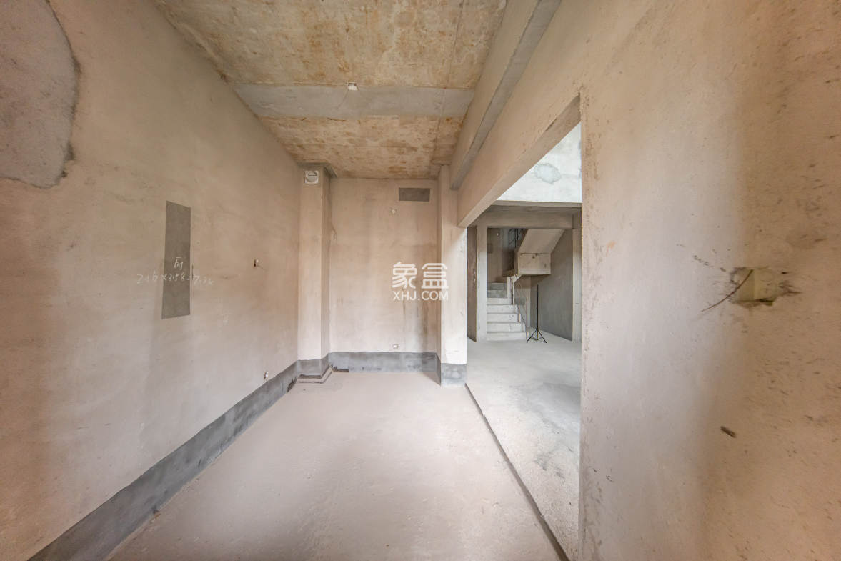 江山帝景雅墅(普罗旺斯)  5室2厅2卫    268.0万 江山帝景雅墅(普罗旺斯)  5室2厅2卫    268.0万厨房