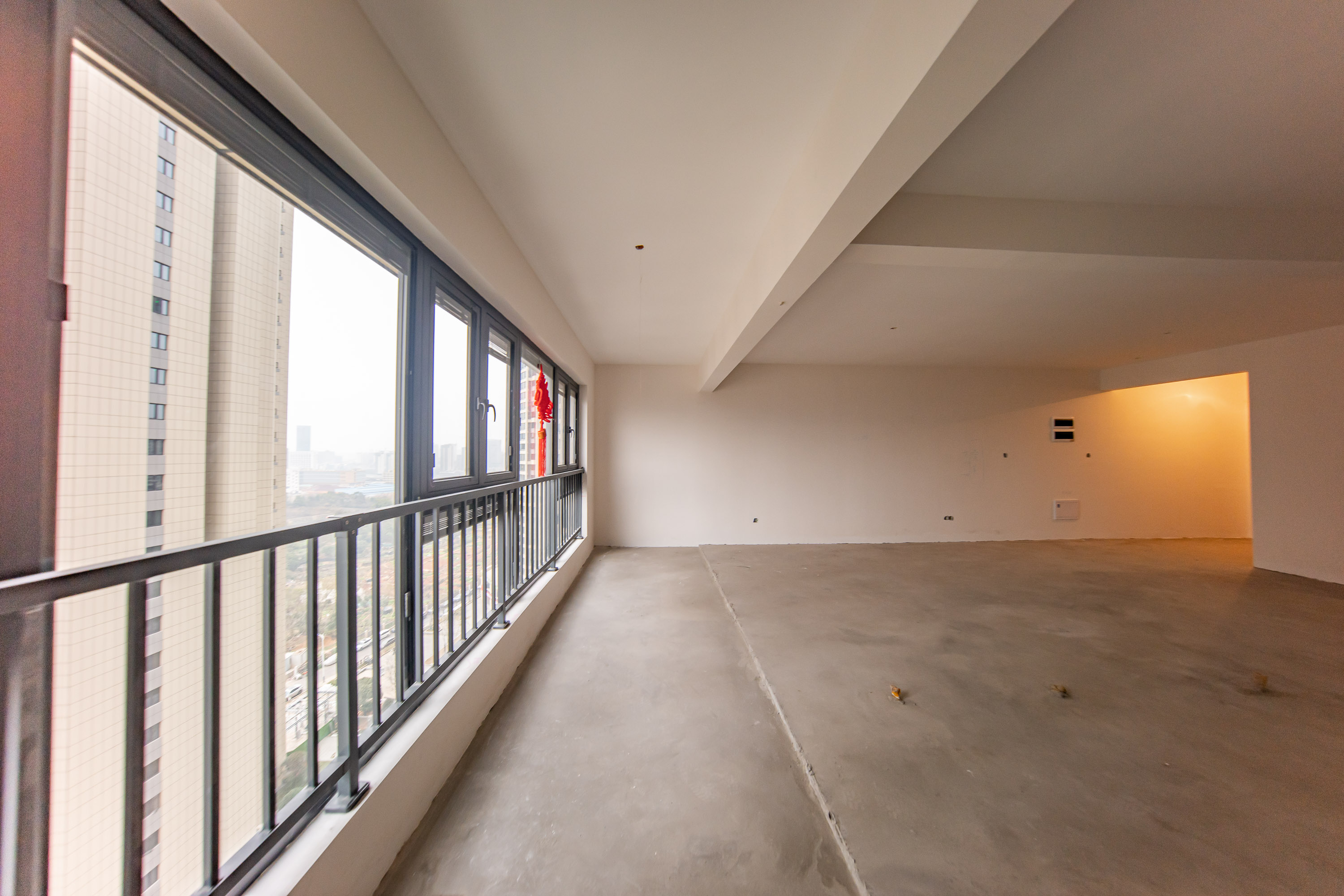 建投象山国际  3室2厅2卫   126.00万阳台