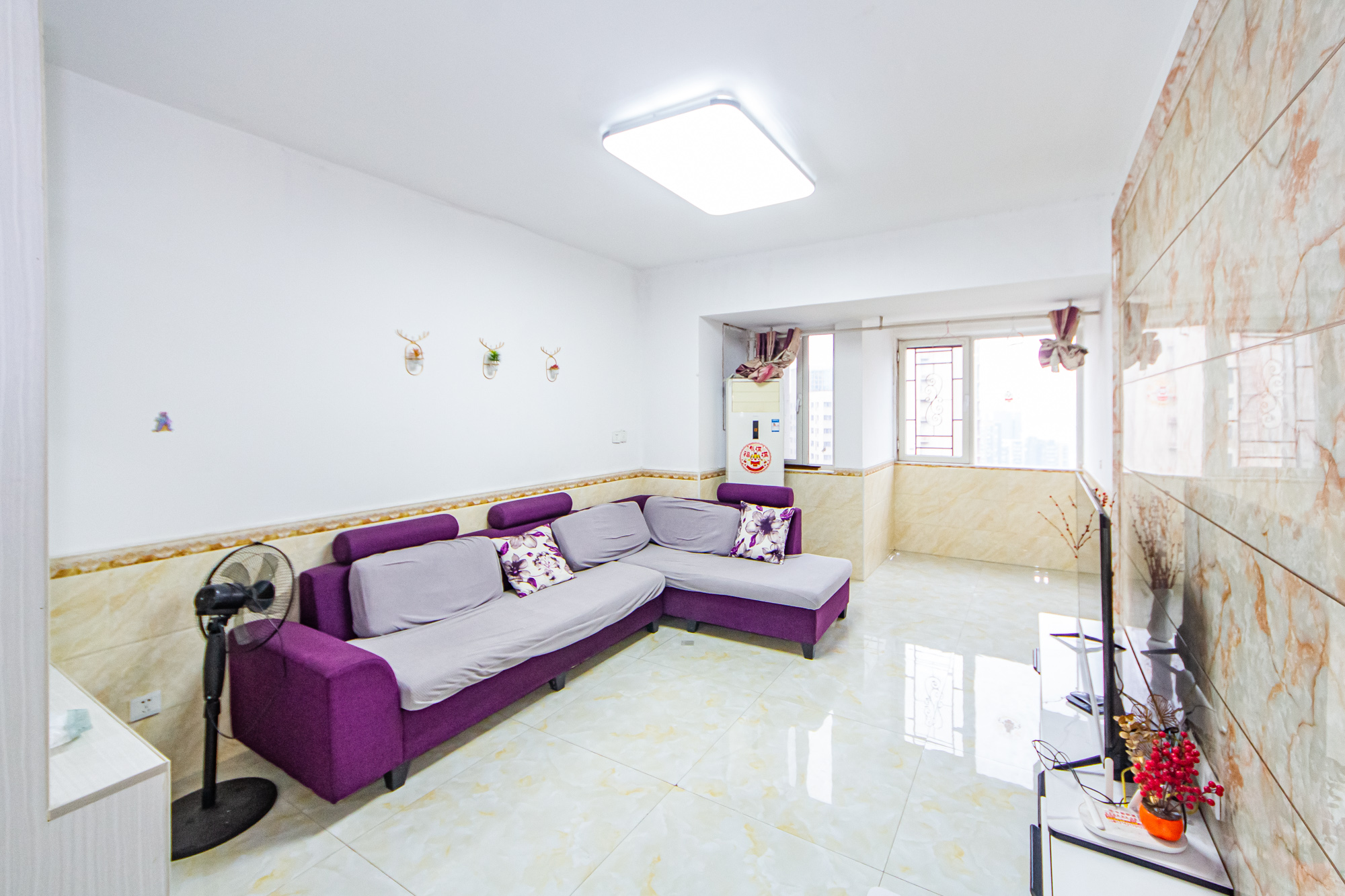 北辰三角洲E3区  3室2厅2卫    128.7万 北辰三角洲E3区  3室2厅2卫    128.7万客厅