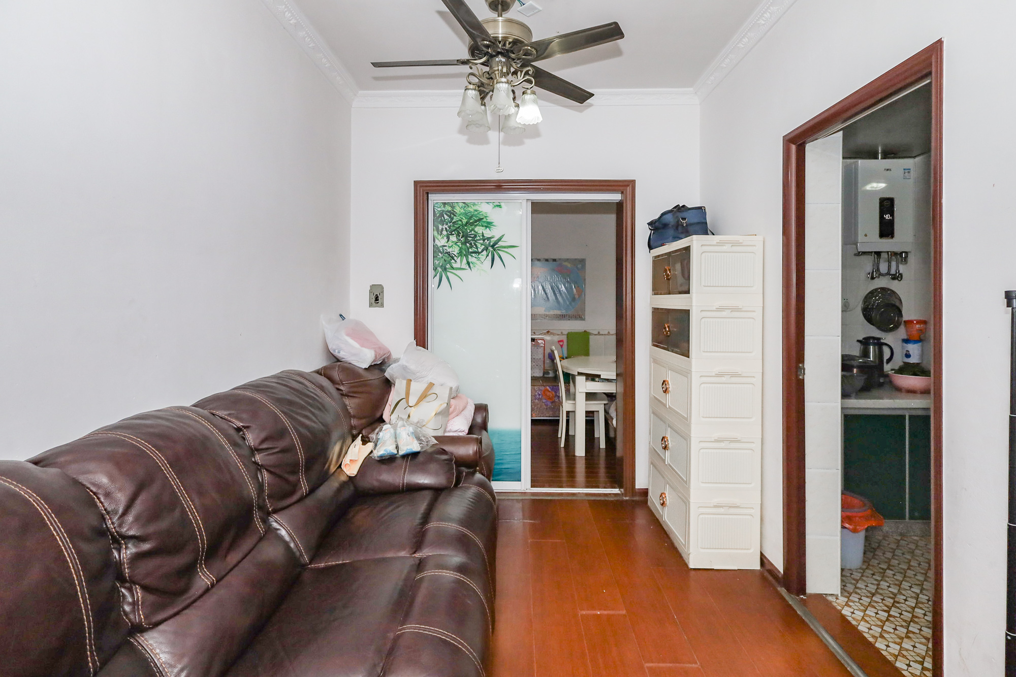 旭辉藏郡(藏郡、旭湘华府) 3室2厅1卫 200.0万 旭辉藏郡(藏郡、旭湘华府) 3室2厅1卫 200.0万客厅