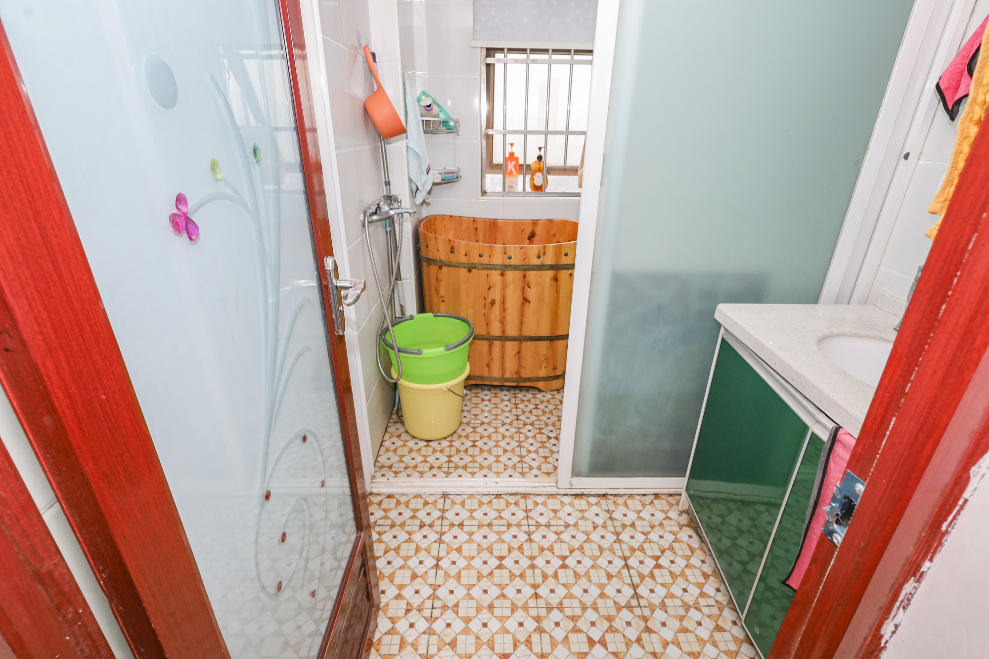 旭辉藏郡(藏郡、旭湘华府) 3室2厅1卫 200.0万 旭辉藏郡(藏郡、旭湘华府) 3室2厅1卫 200.0万卫生间