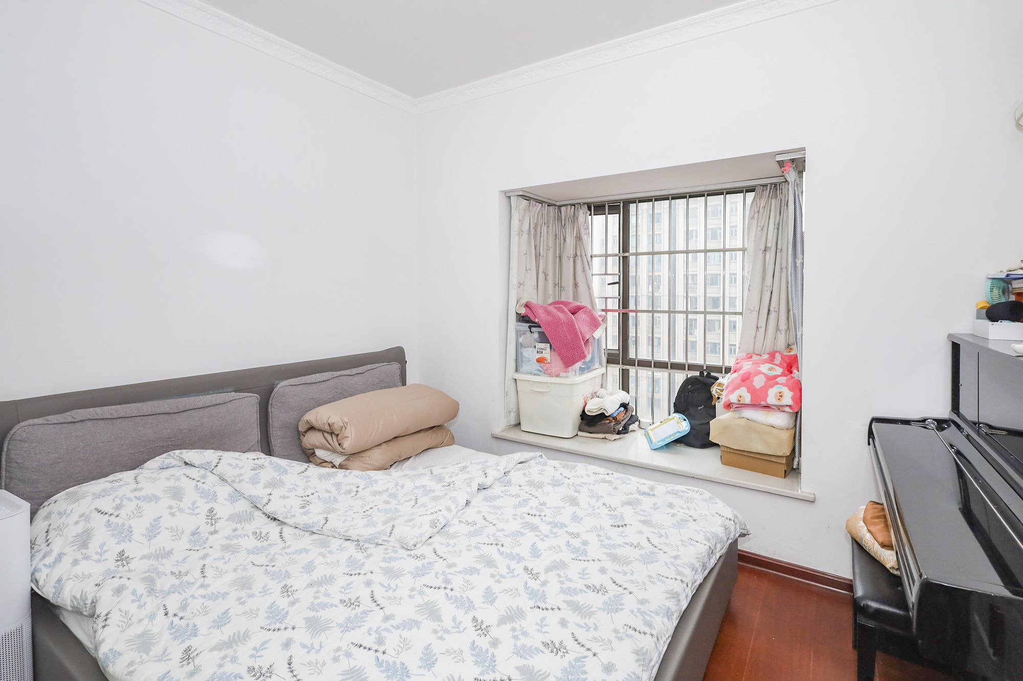 旭辉藏郡(藏郡、旭湘华府) 3室2厅1卫 200.0万 旭辉藏郡(藏郡、旭湘华府) 3室2厅1卫 200.0万卧室