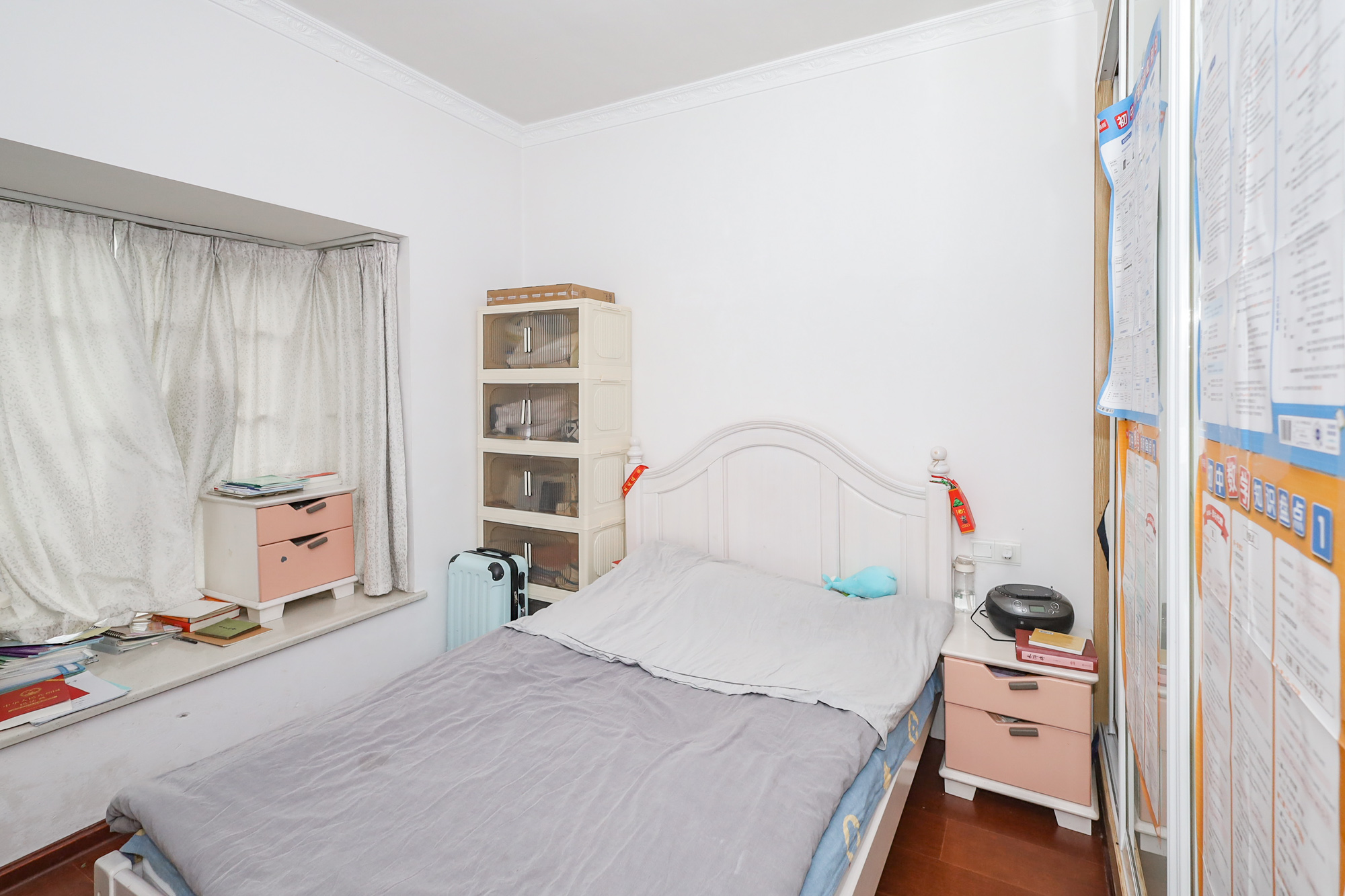 旭辉藏郡(藏郡、旭湘华府) 3室2厅1卫 200.0万 旭辉藏郡(藏郡、旭湘华府) 3室2厅1卫 200.0万卧室