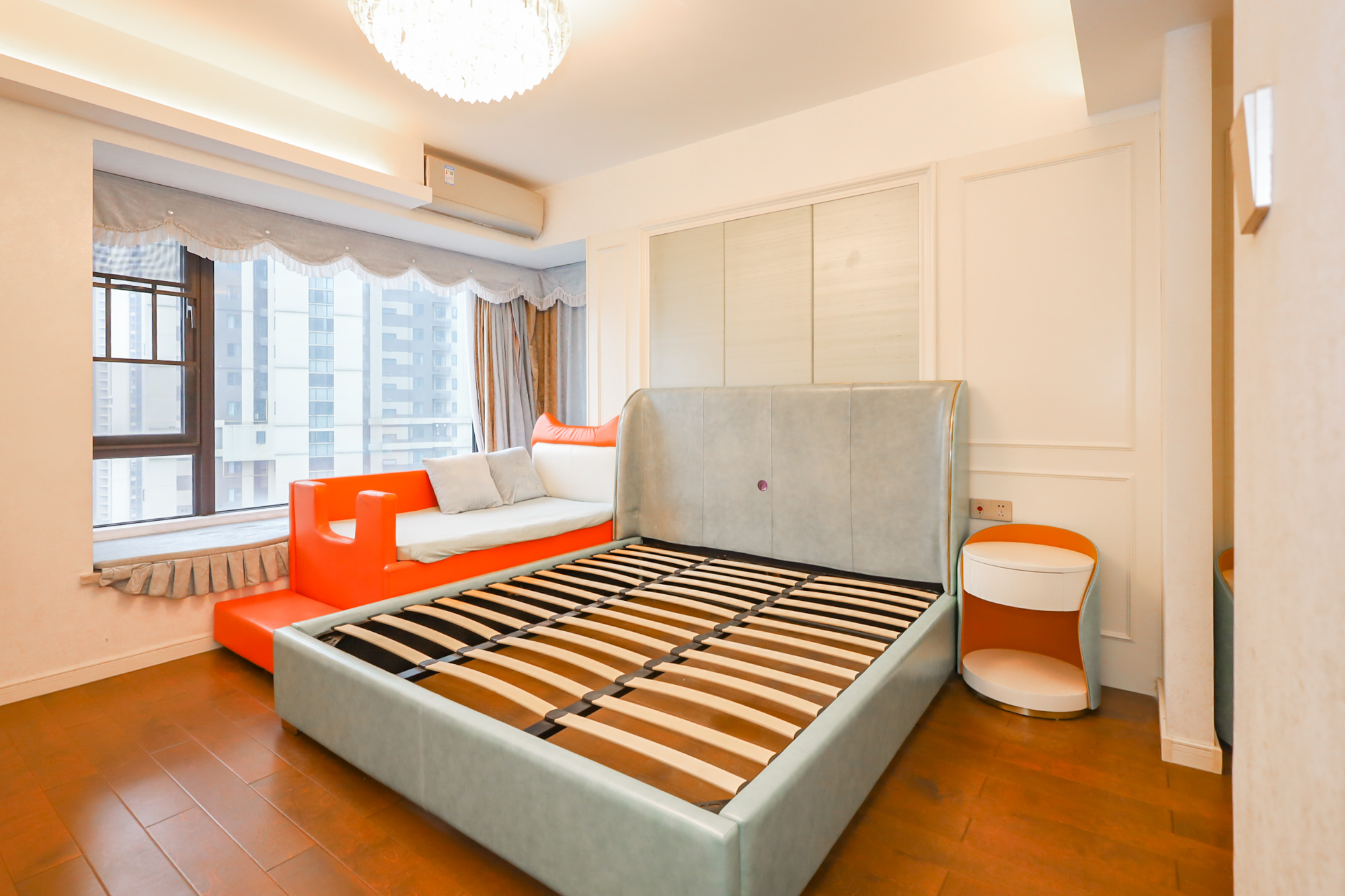 万科里金域国际  4室2厅2卫    428.0万 万科里金域国际  4室2厅2卫    428.0万卧室