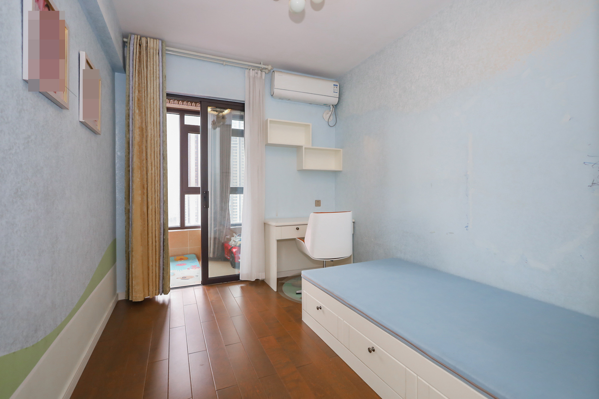 万科里金域国际  4室2厅2卫    428.0万 万科里金域国际  4室2厅2卫    428.0万卧室