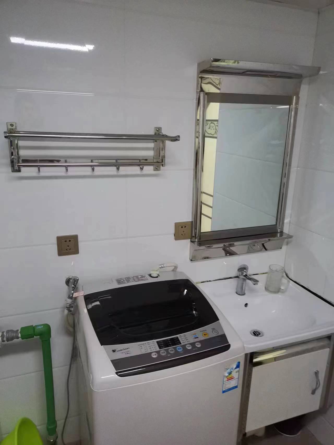 吉泰领寓  1室1厅1卫    25.0万 吉泰领寓  1室1厅1卫    25.0万室内图