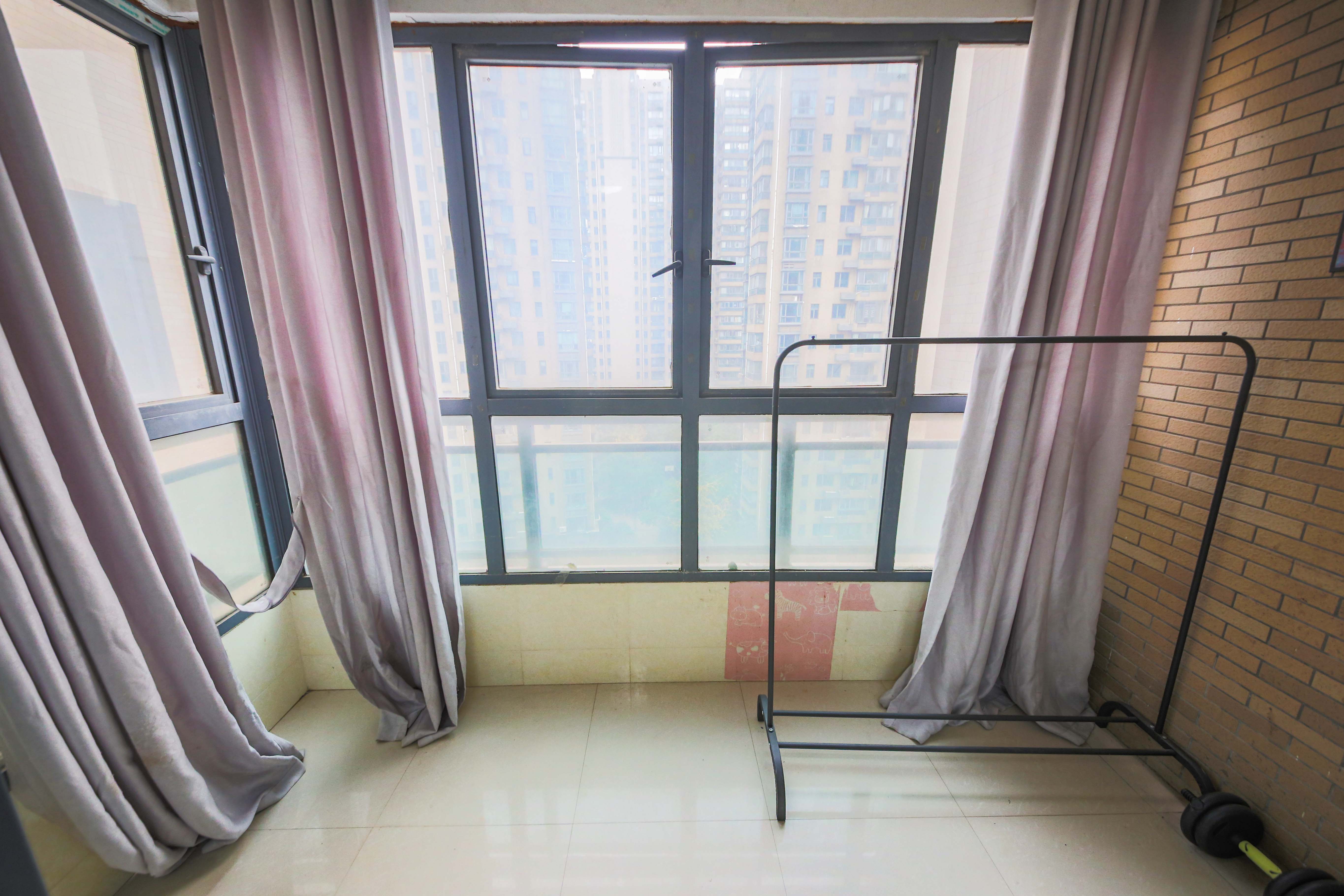 湘府9号 5室2厅2卫 3300.0元/月 湘府9号 5室2厅2卫 3300.0元/月室内图