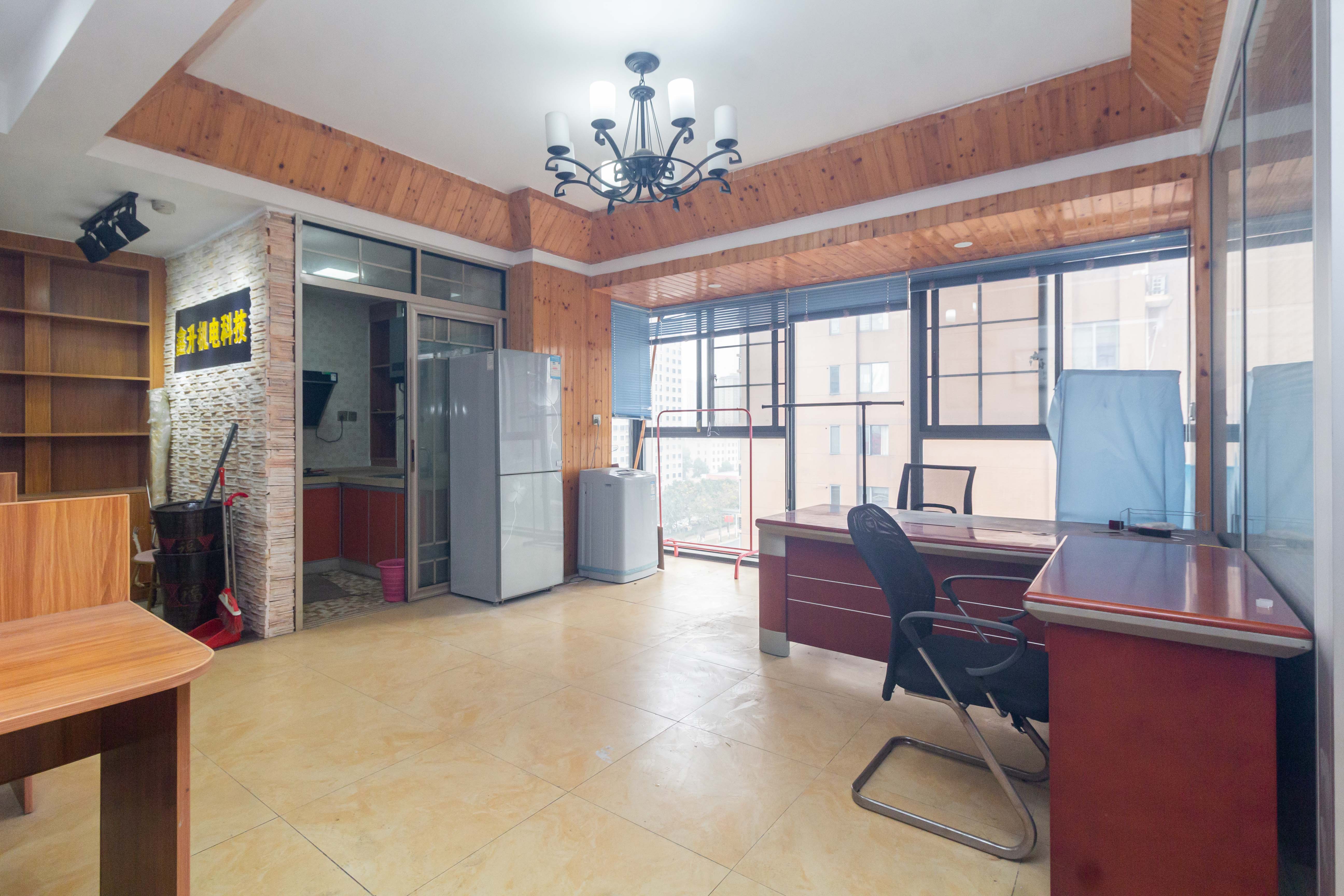 中欣楚天雅郡 1室1厅1卫 35.0万 中欣楚天雅郡 1室1厅1卫 35.0万客厅