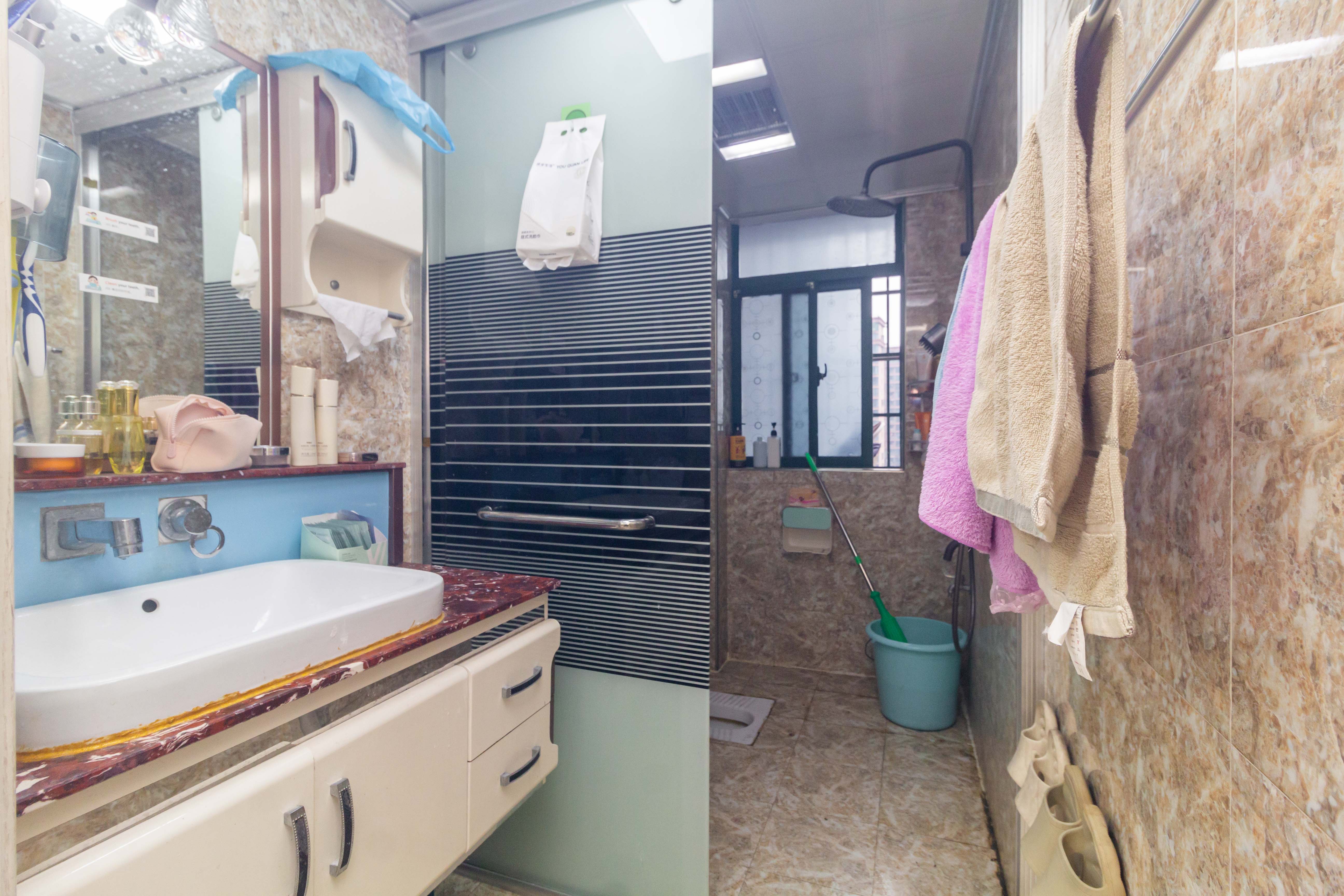 才子佳郡  3室2厅1卫   80.00万卫生间